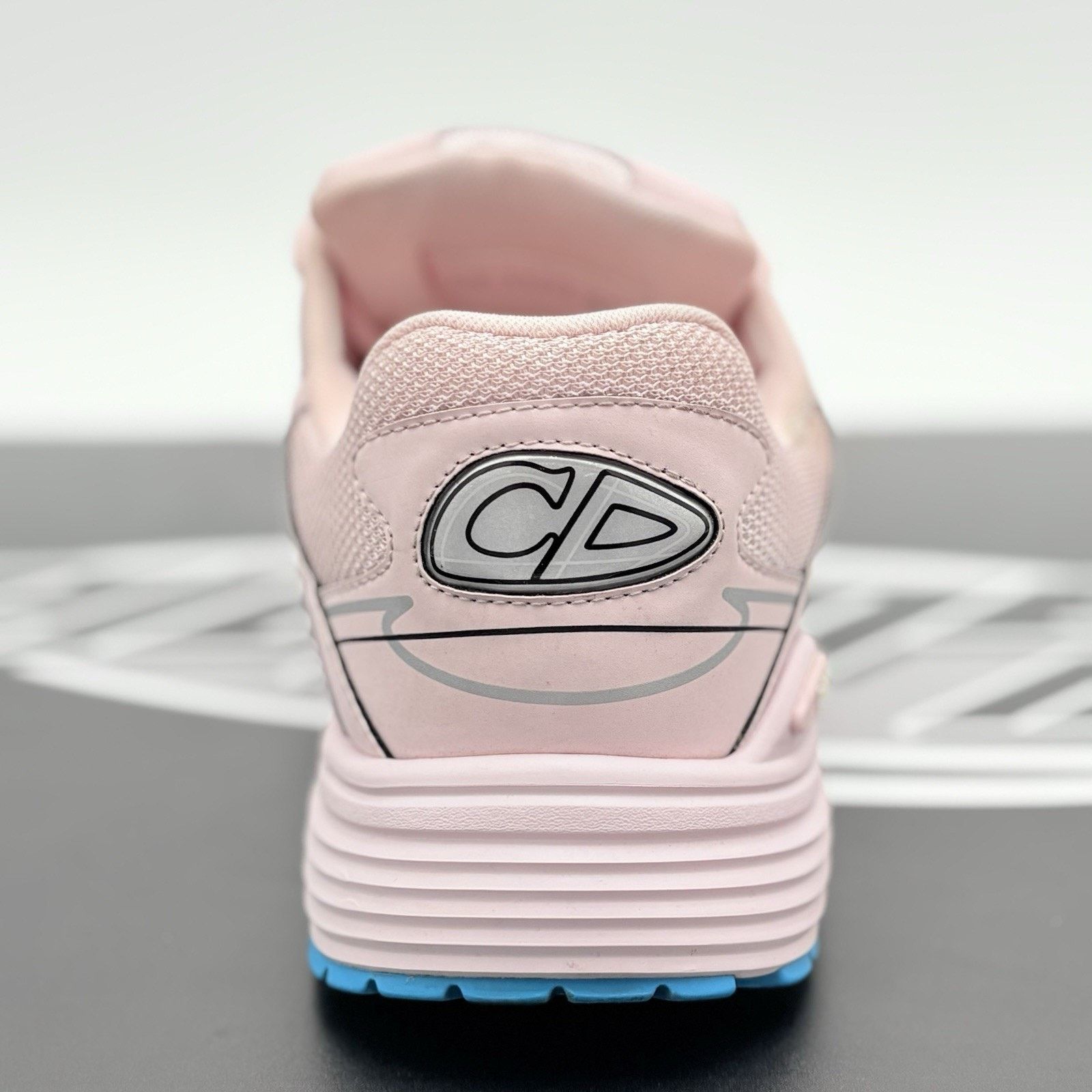 Dior Dior B30 Reflective ' Pale Pink Blue ' | GREAT CONDITION! Size US 8 / EU 41 - 3 Thumbnail