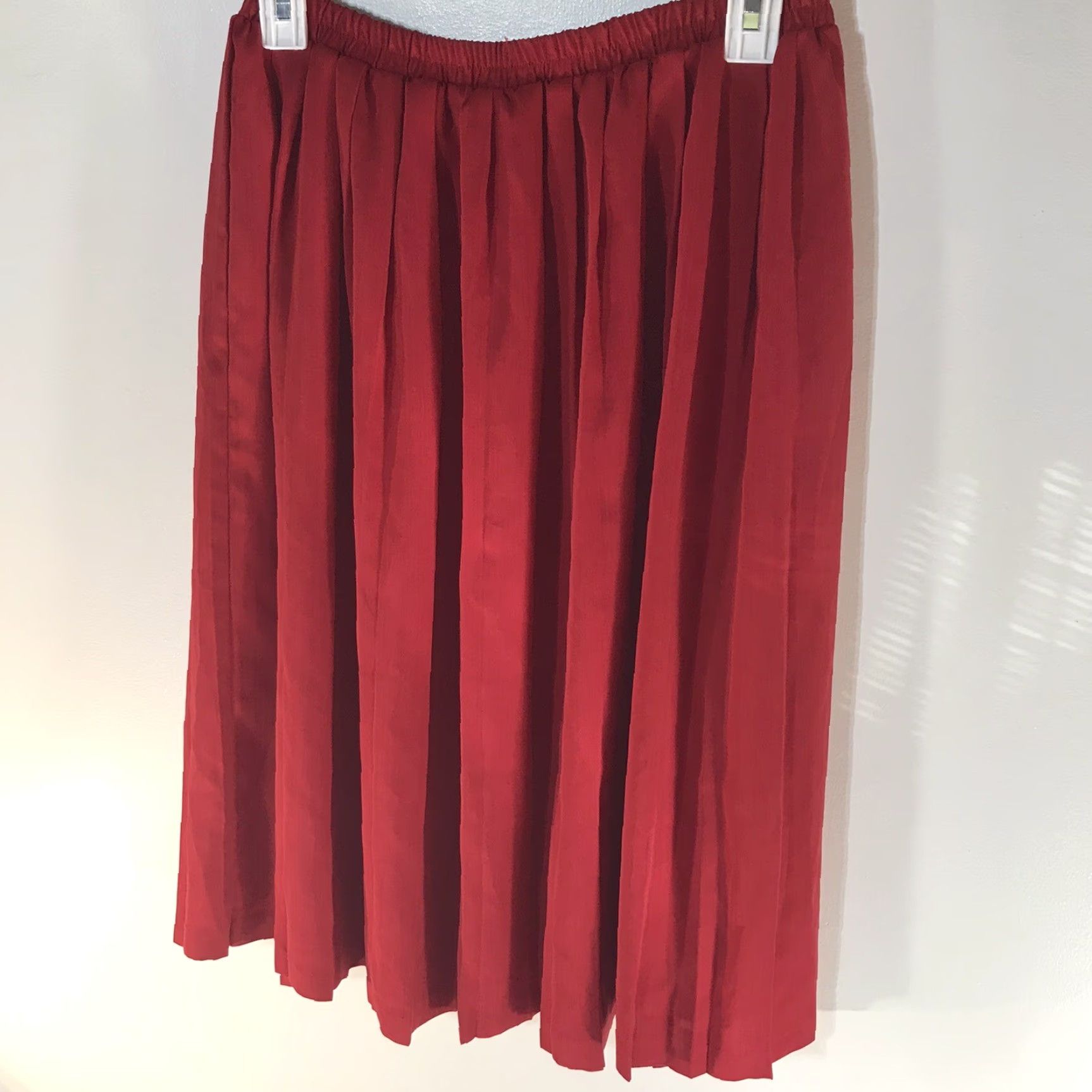 Vintage VINTAGE Leslie Fay Skirt Midi Pleated Knit Red 14 Petite Women’s Elastic Pull-On 26in Waist Size 36" / US 14 / IT 50 - 2 Thumbnail