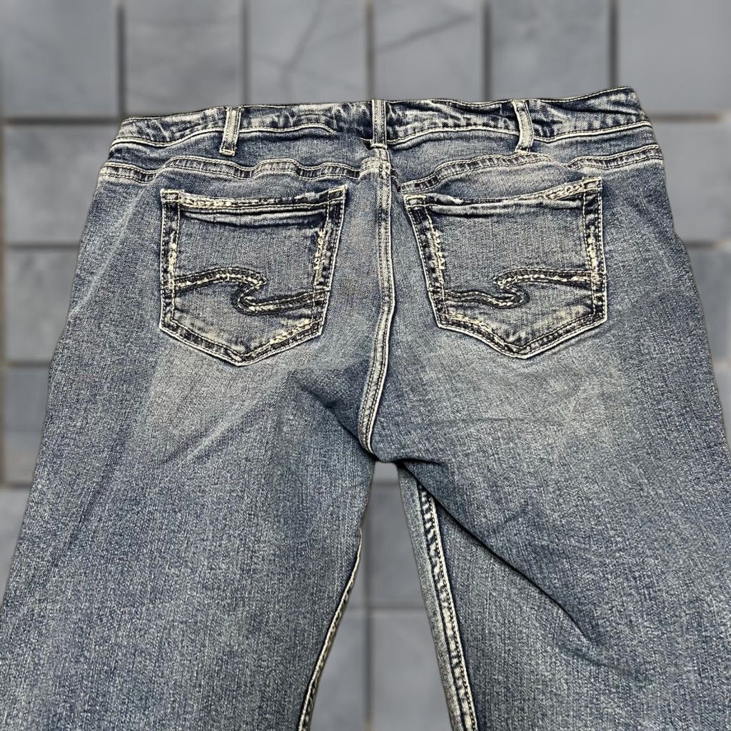 Silver Jeans Co. Silver Jeans Elyse Capri Womens 34 38x23.5 Blue Western Contrast Stitch Capri Womens Plus 34 Jeans Blue Western Contrast Stitch Size 24" / US 00 / IT 34 - 1 Thumbnail