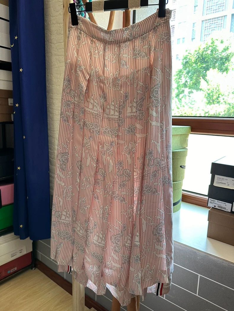 Thom Browne Thom Browne Silk Pleated Midi Skirt - dmc Size US 30 / EU 46 - 1 Thumbnail
