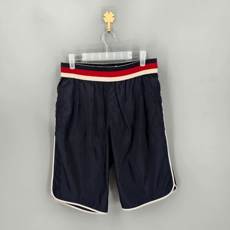 Gucci Gucci Little Bee Dark Patterned Nylon Full Print Shorts 250 Size US 32 / EU 48 - 1 Thumbnail