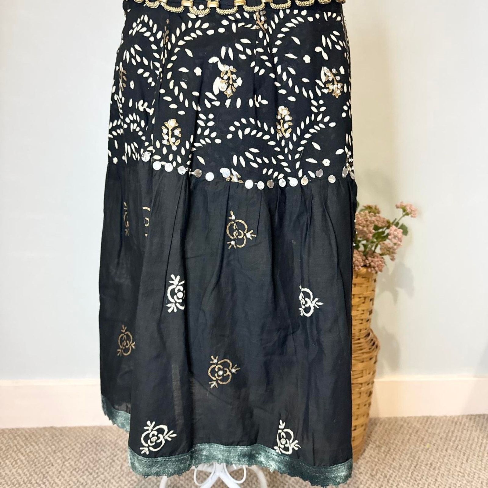 Other The perfect fairy vintage y2k black midi skirt Size 30" / US 8 / IT 44 - 4 Thumbnail
