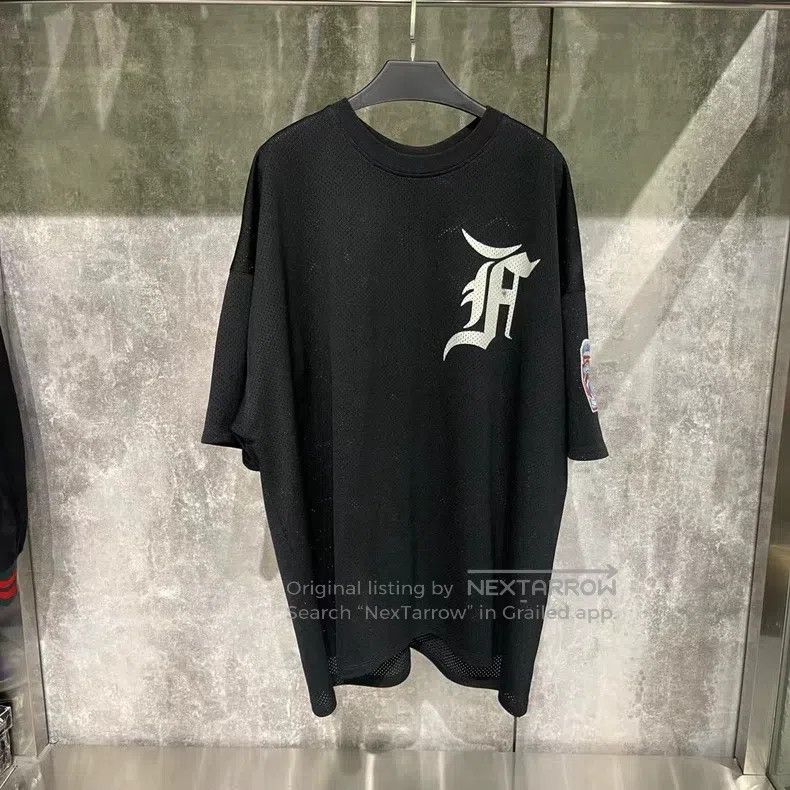 Fear of God Fear of God Black and white medal mesh baseball uniform sh Size US L / EU 52-54 / 3 - 1 Thumbnail