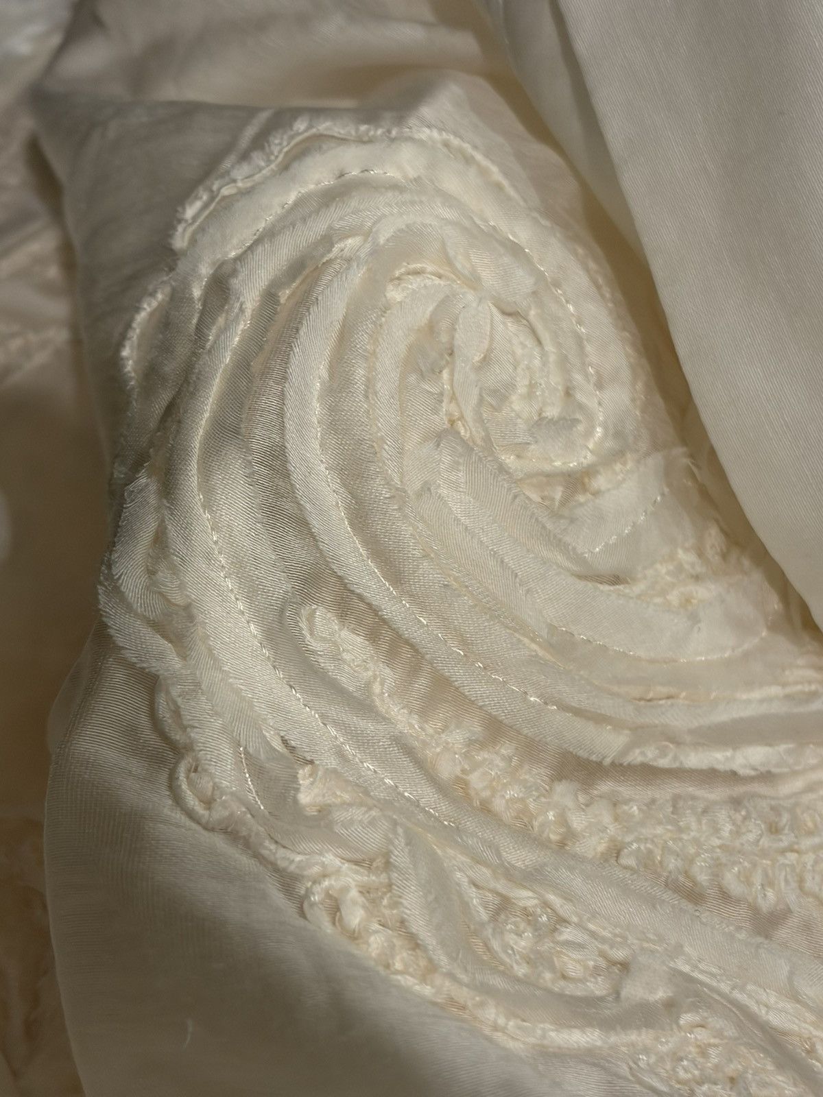 H&M H&M Cream Embroidered Semi-sheer Beaded Button-up Blouse Size S / US 4 / IT 40 - 8 Thumbnail