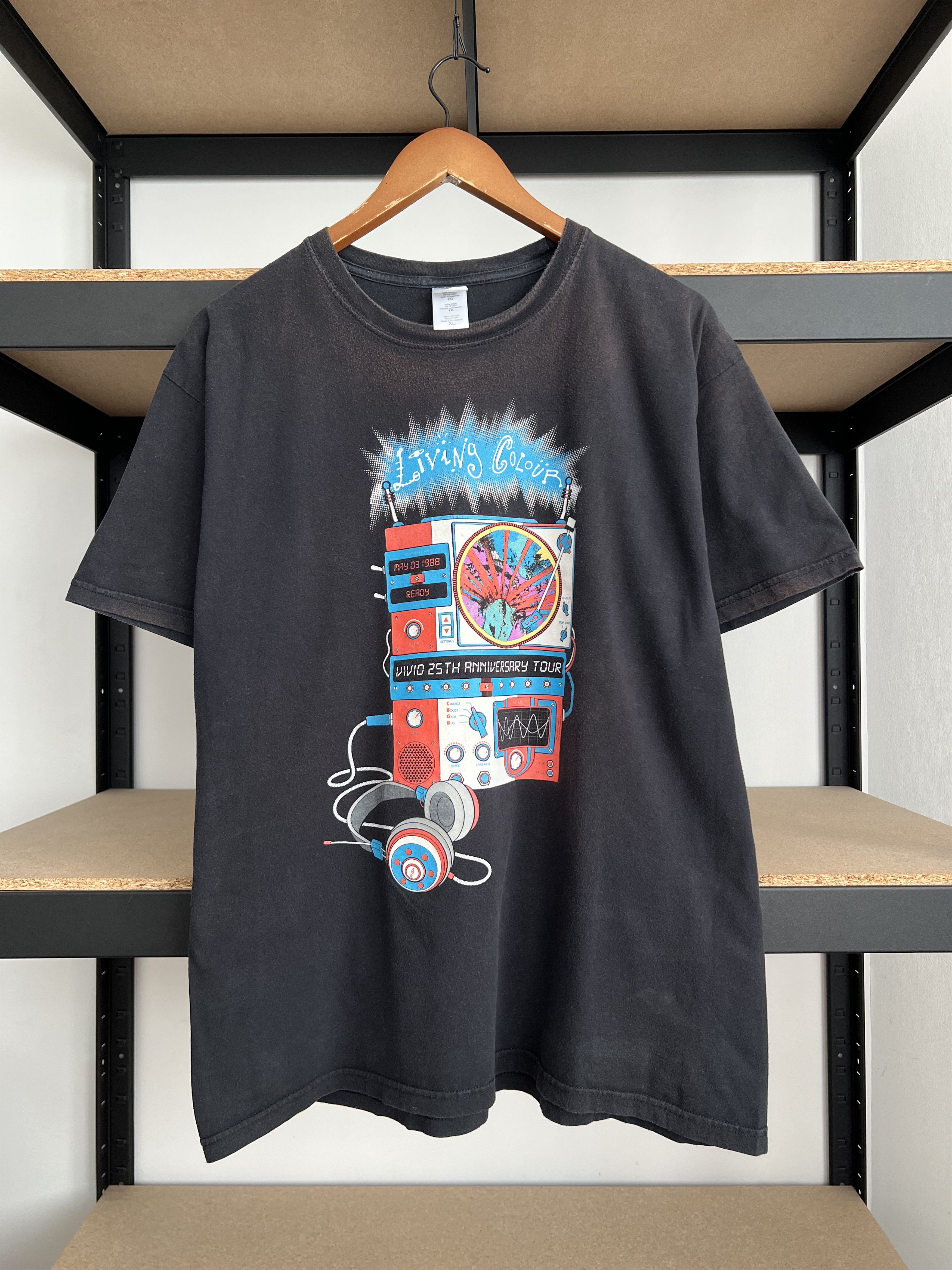 Band Tees Vintage 2013 Living Colour Vivid 25th Anniversary Tour Tee Size US XL / EU 56 / 4 - 1 Thumbnail