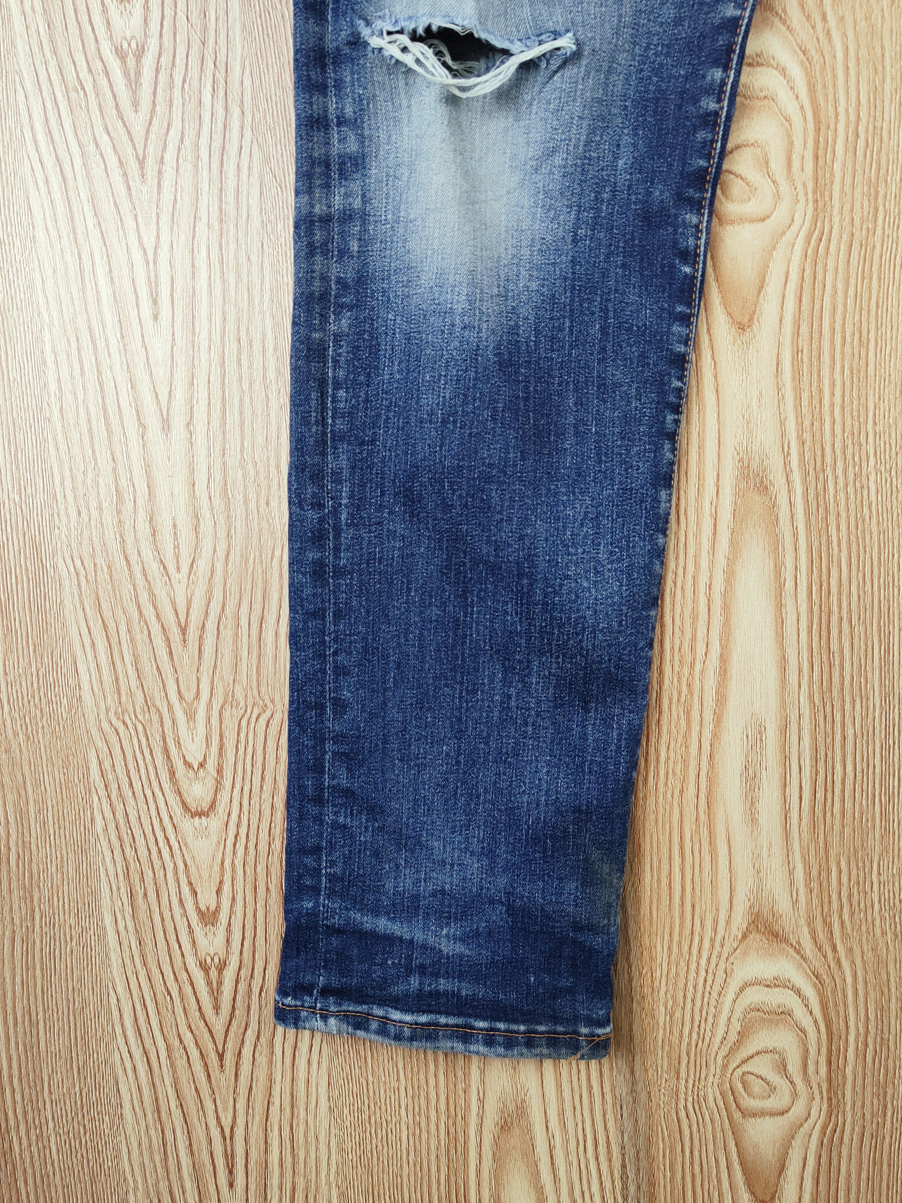 Gap Gap Dark Blue Distressed Ripped Jeans #S2693 Size US 32 / EU 48 - 4 Thumbnail