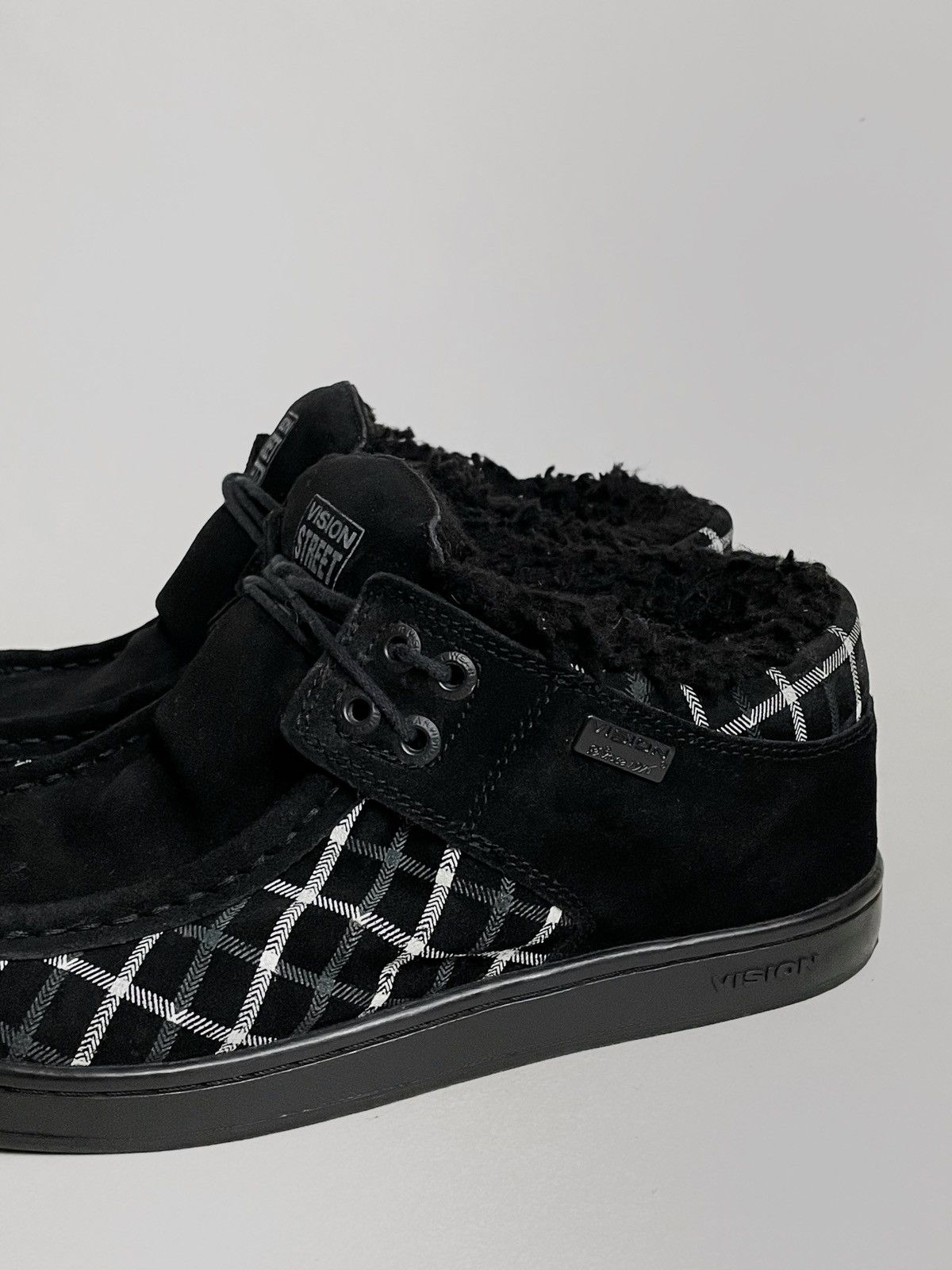 Vision Streetwear Vintage Vision Streetwear fur sneakers 2000s Size US 10.5 / EU 43-44 - 5 Thumbnail