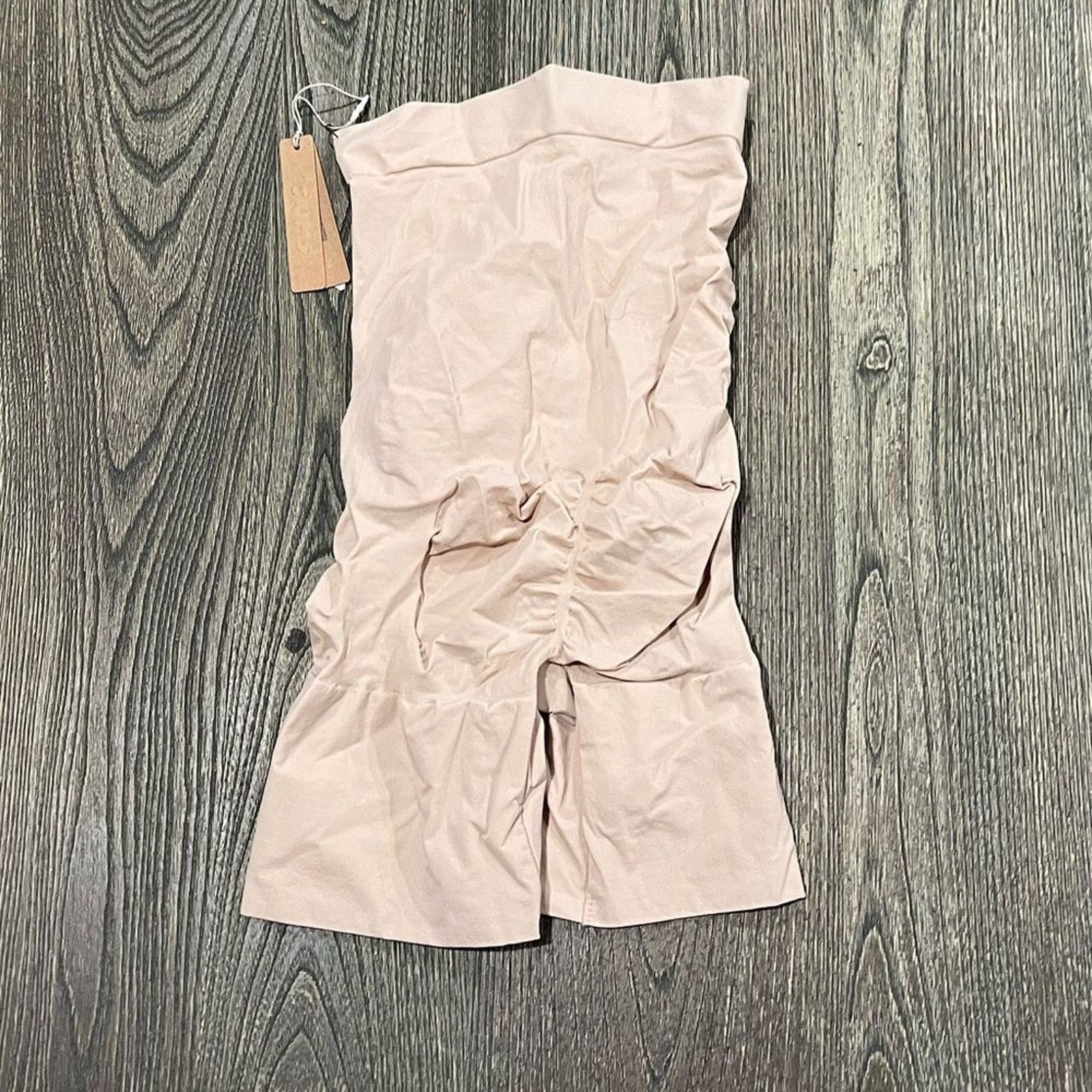 SKIMS NWT Skims Everyday Sculpt High-Waisted Mid Thigh Short XL Size ONE SIZE - 2 Thumbnail