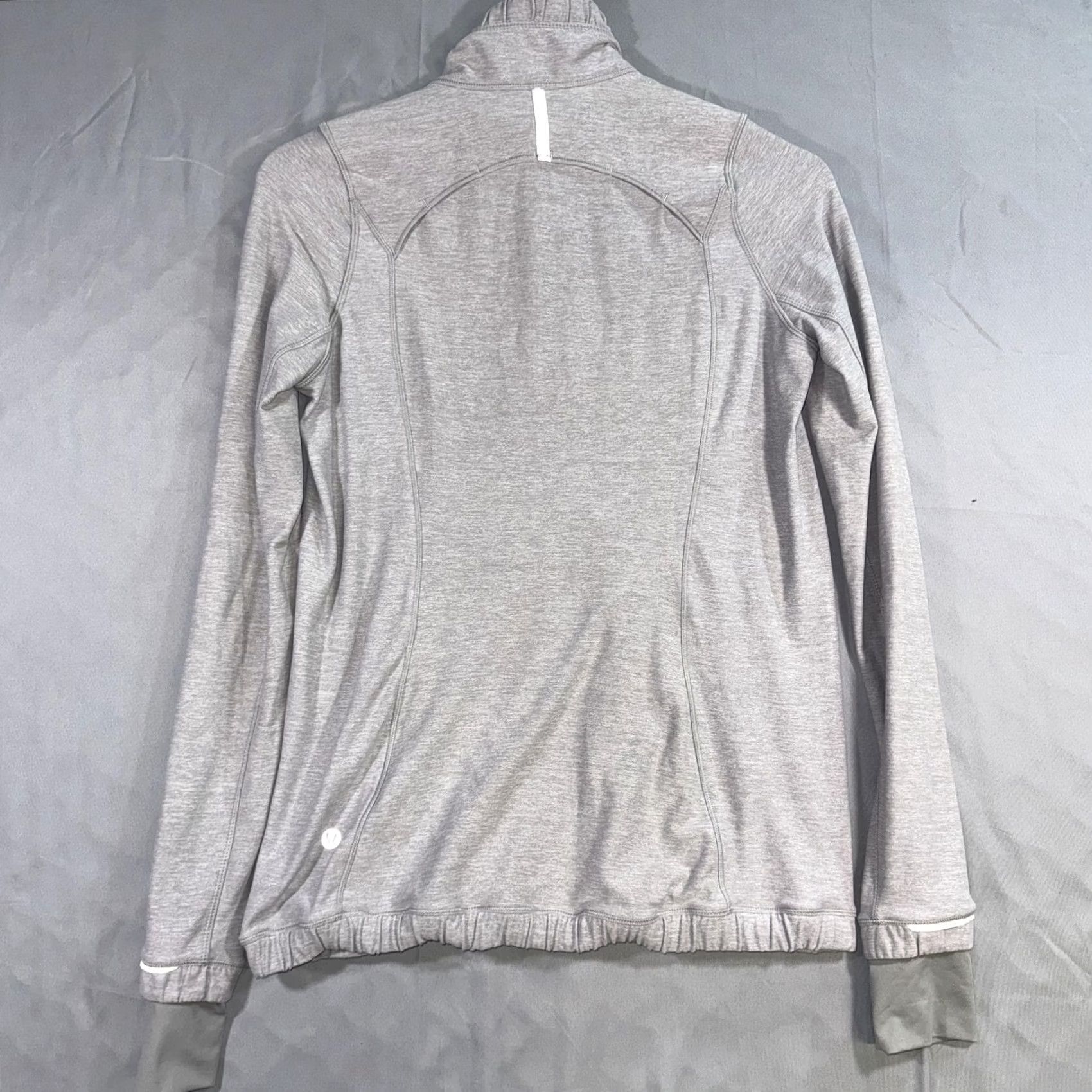Lululemon Lululemon Jacket Womens 8 Gray 1/2 Zip Thumbholes Reflective Running Athletic Shirt Size M / US 6-8 / IT 42-44 - 2 Thumbnail
