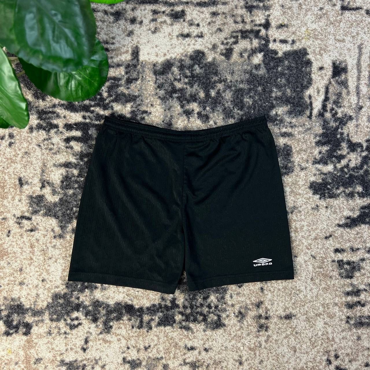 Umbro Umbro Vintage Y2K Monogram Light Shorts Sportswear Style Size US 32 / EU 48 - 1 Thumbnail