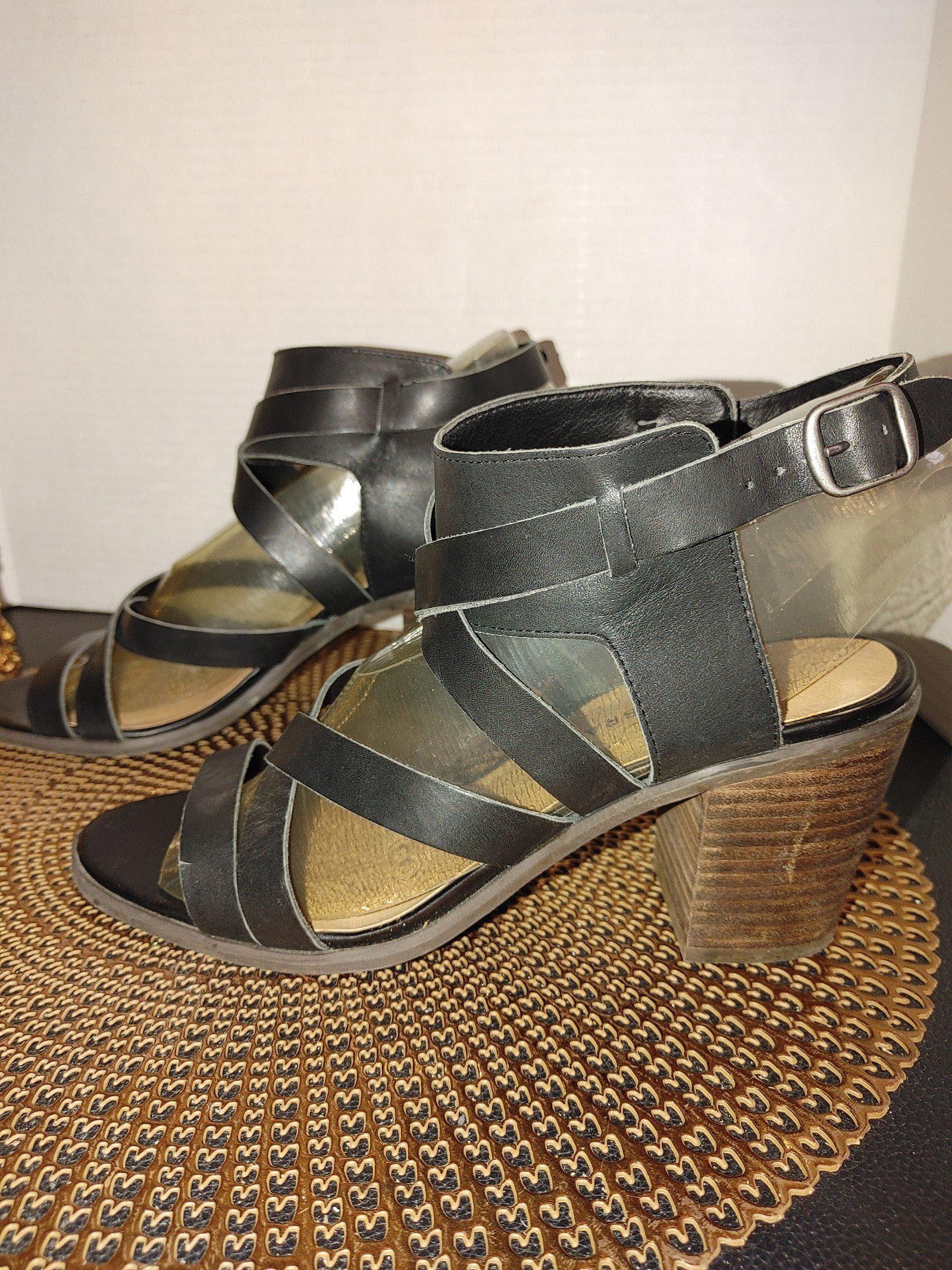 Lucky Brand Lucky Brand Kailas Leather Strappy Sandal Size 8.5M Size US 8.5 / IT 38.5 - 1 Thumbnail