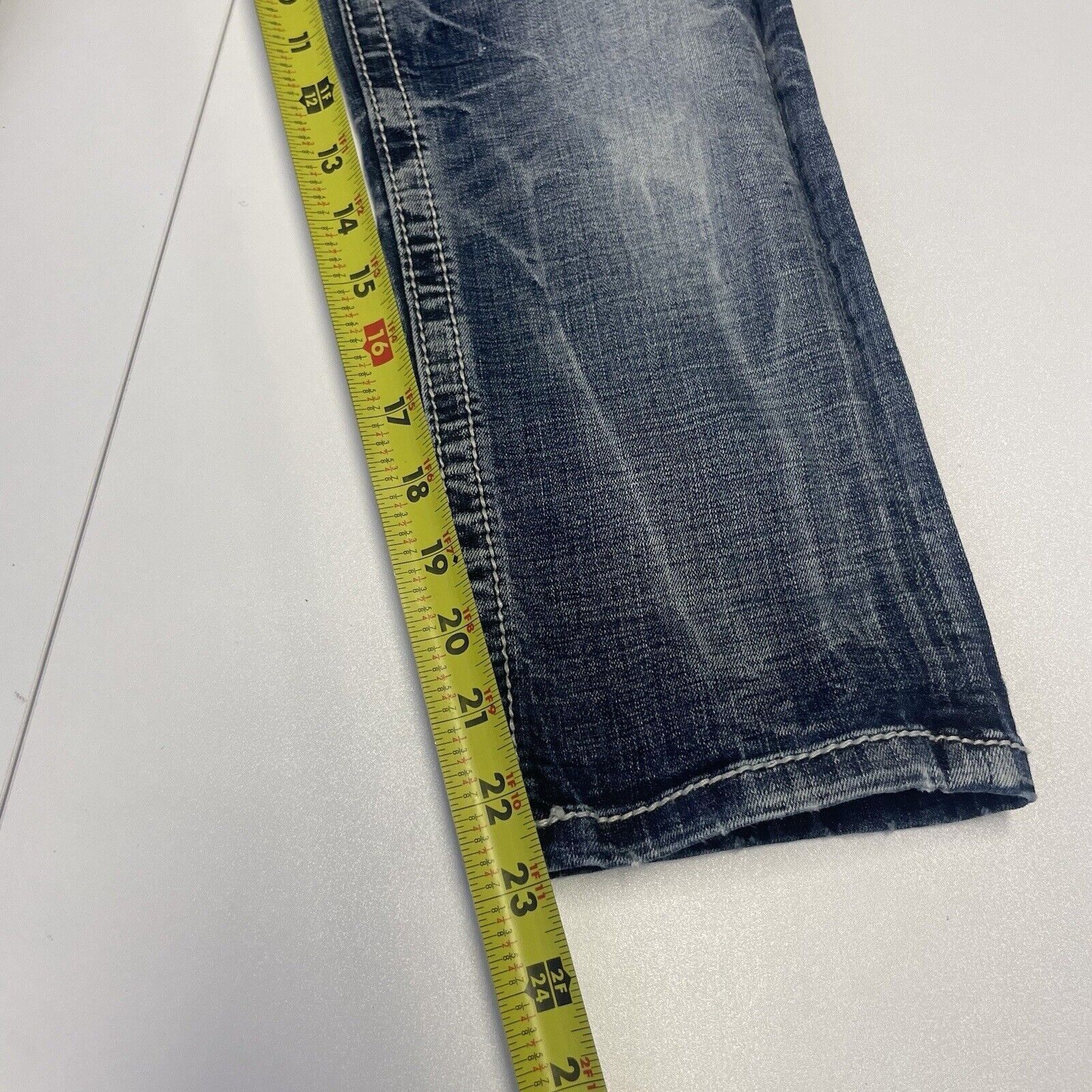 Miss Me Miss Me Jeans Womens 25 Boyfriend Capri JB501P80 Faded Denim Size 28" / US 6 / IT 42 - 11 Thumbnail
