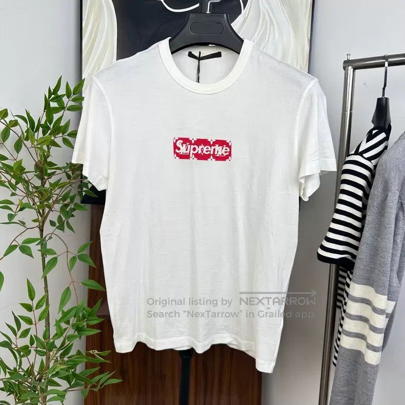 Louis Vuitton Louis Vuitton Supreme co-branded short sleeve T-shirt Size US XXS / EU 40 - 1 Thumbnail