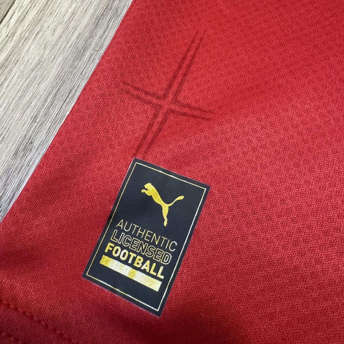 Puma Serbia 22/23 home shirt #9 Mitrovic (Bnwt) Size US S / EU 44-46 / 1 - 7 Thumbnail