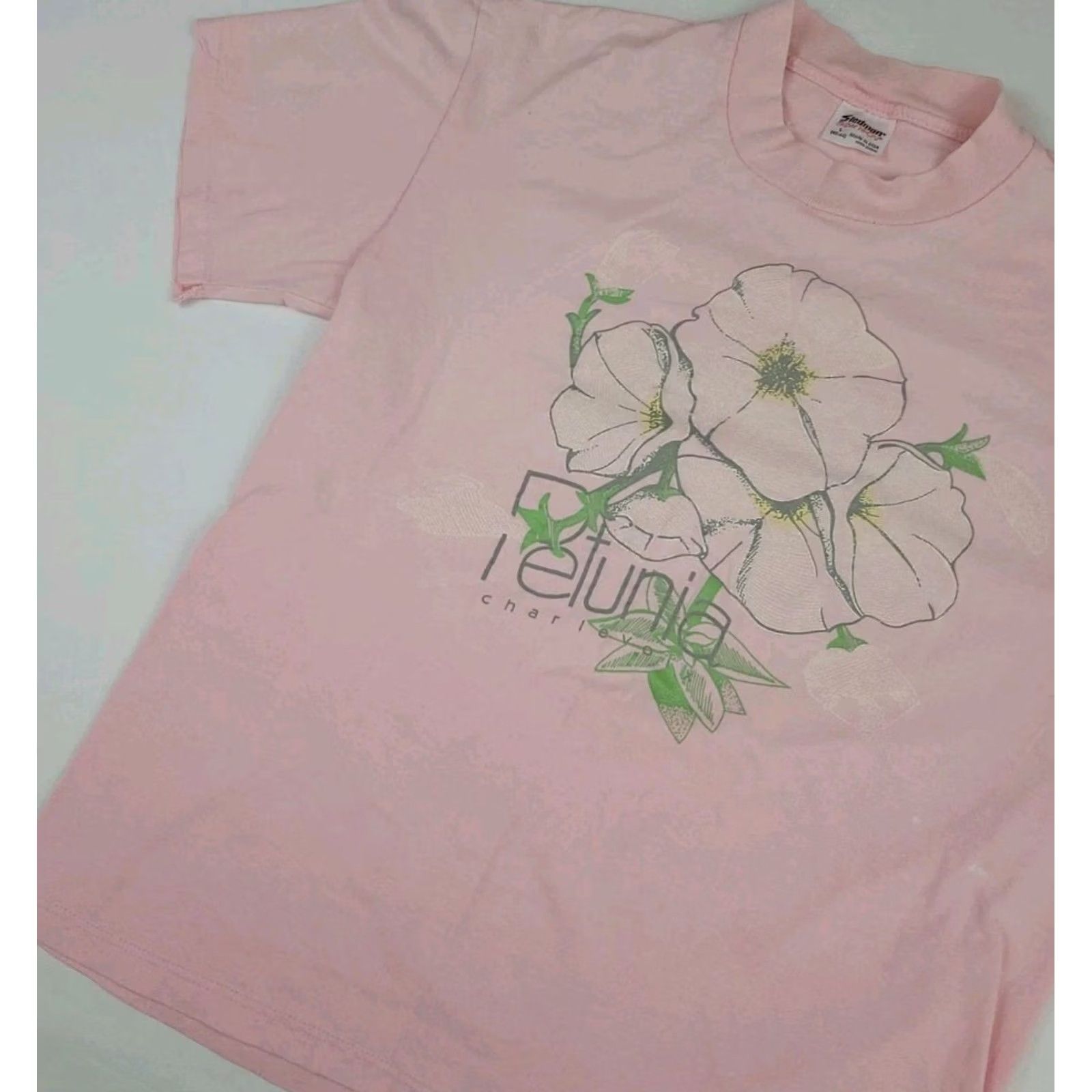 Pinko VINTAGE Petunia Charlevoix Print T Shirt Art Work Flower Michigan Pink Unisex Adults S Short Sleeve Crew Neck Vintage 80s Size US S / EU 44-46 / 1 - 2 Thumbnail