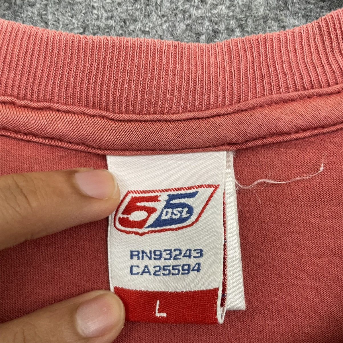 55DSL × Designer × Vintage 90s 55 DSL Italian Designer Diesel Very Rare Faded Red Tee Size US L / EU 52-54 / 3 - 4 Thumbnail