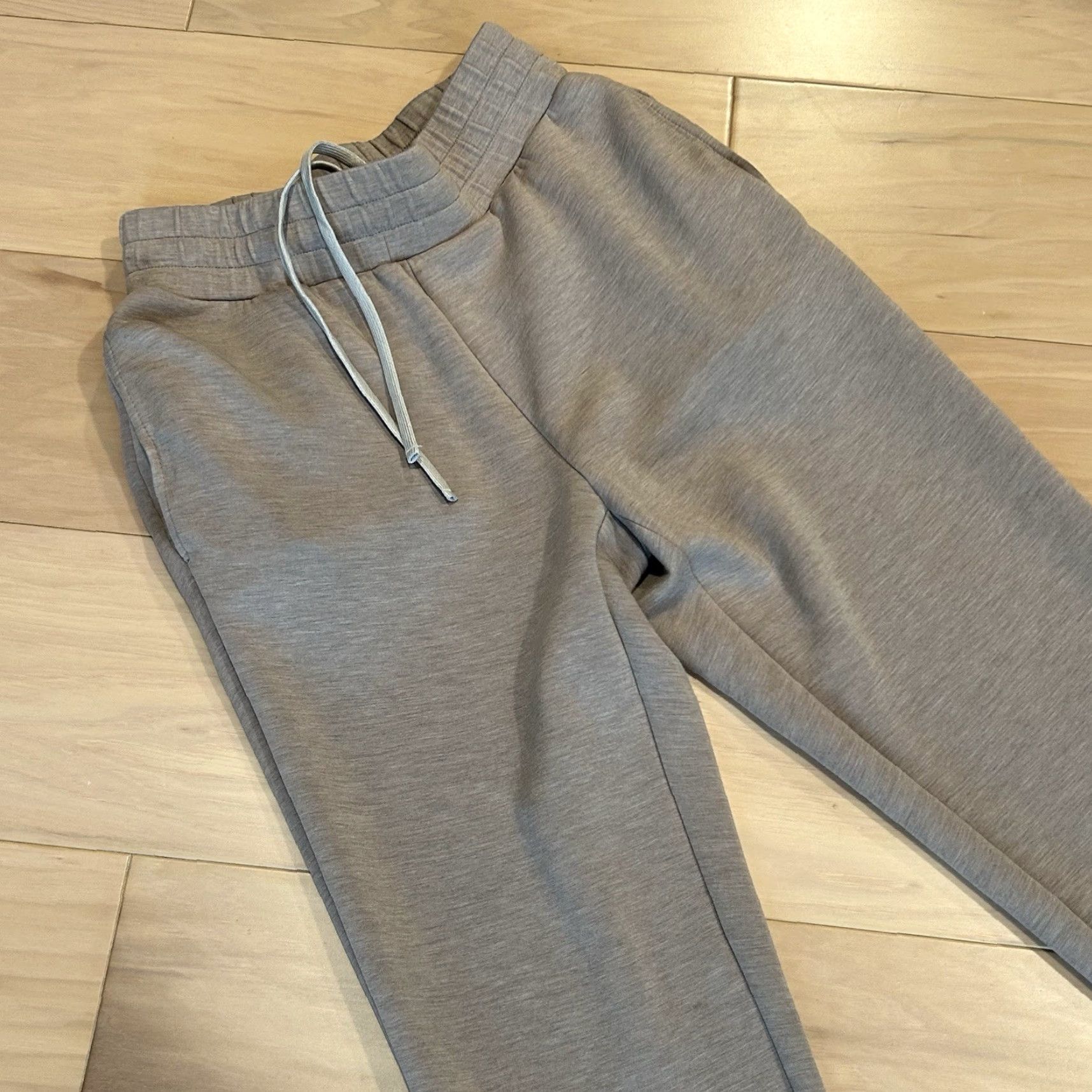 Varley Varley Jogger Pants Women's XS Beige Slim Cuff Doublesoft Athletic Tapered Inseam 25 Pockets Stretch Size 26" / US 2 / IT 38 - 2 Thumbnail