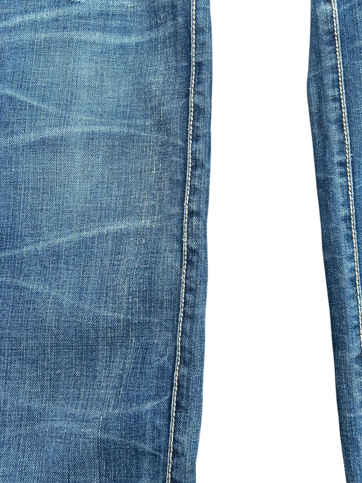 Robins Jeans ROBINS JEANS DISTRESSED DENIM JEANS Size US 31 - 17 Thumbnail