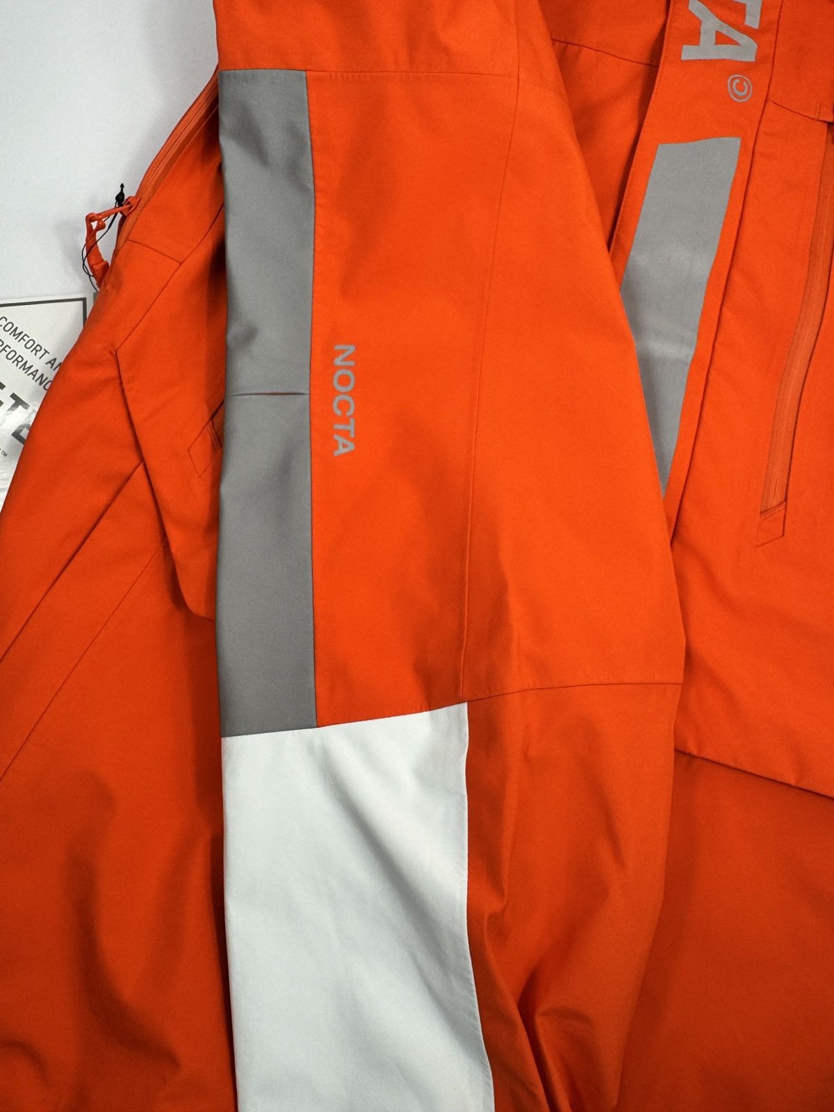 NOCTA × Nike TUNGATEN ALIEN GORE TEX OVERSIZED JACKET Size US S / EU 44-46 / 1 - 6 Thumbnail