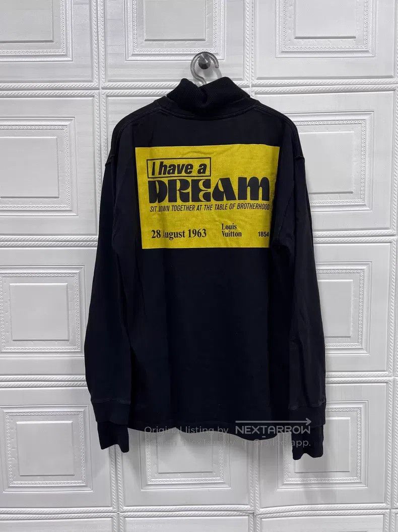 Louis Vuitton Louis Vuitton Letter-print turtleneck long-sleeve sweatshi Size US XL / EU 56 / 4 - 2 Thumbnail