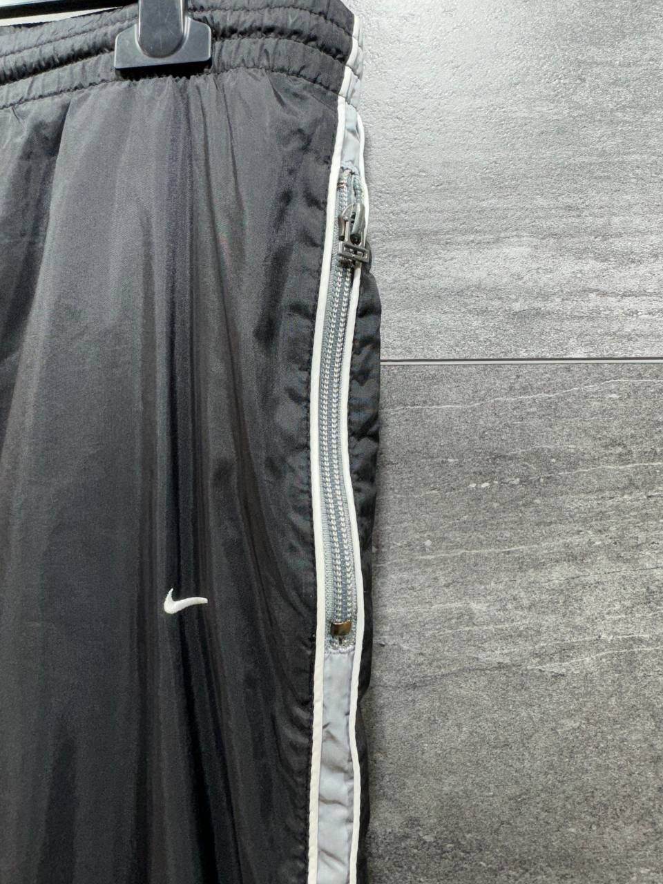 Vintage Vintage Nike Track Pants Baggy Swoosh Rare Drill Size US 32 / EU 48 - 4 Thumbnail