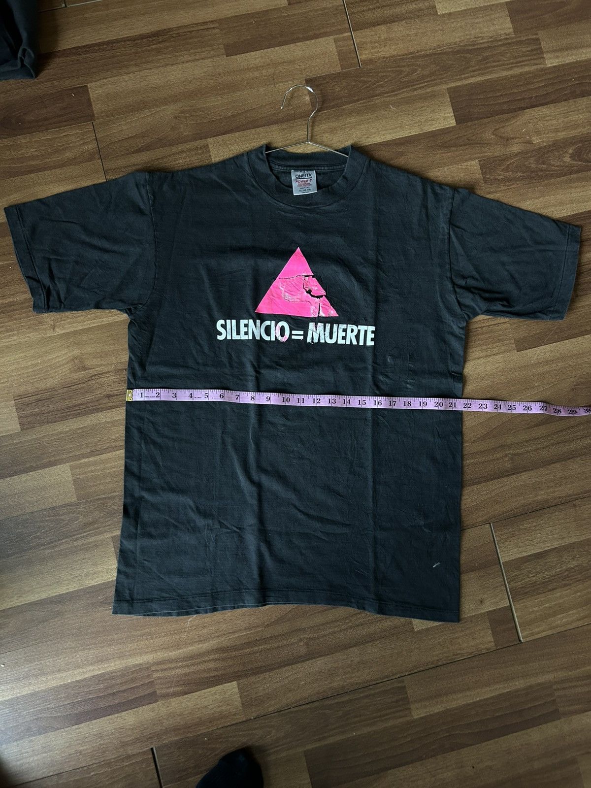 Vintage Vintage HIV/AIDS Silence=Death Art Protest T Shirt Kruger Size US L / EU 52-54 / 3 - 8 Thumbnail