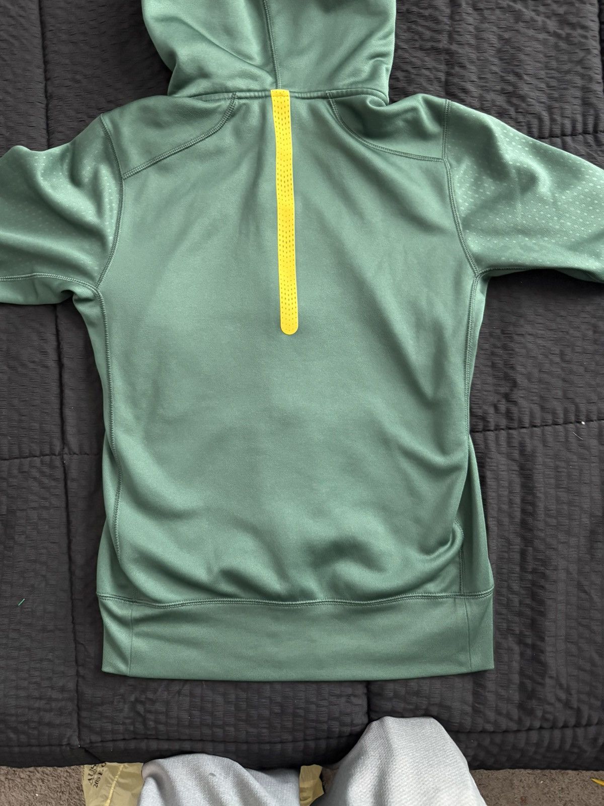 Nike Nike Oregon ducks therm fit Size US S / EU 44-46 / 1 - 5 Thumbnail