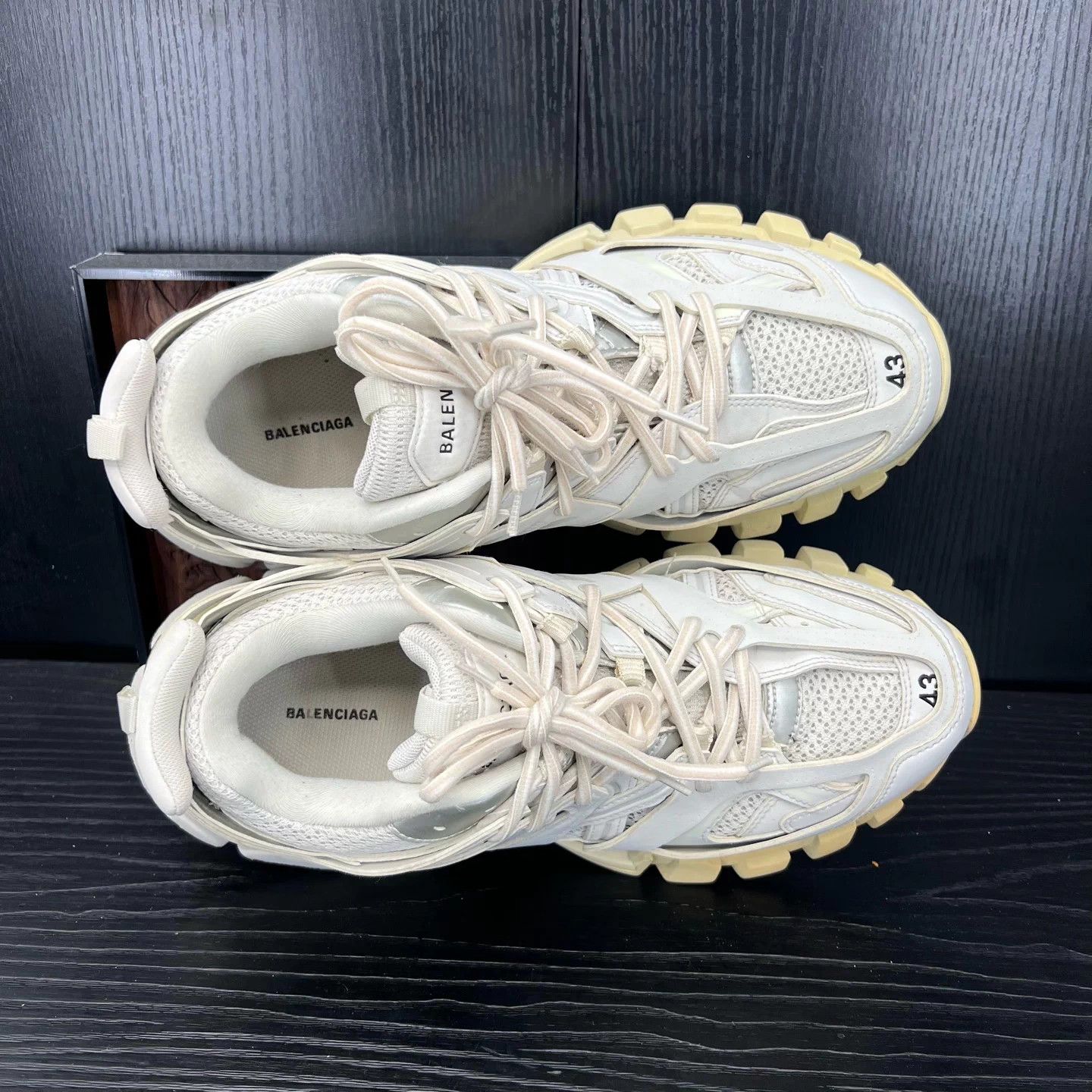 Balenciaga Balenciaga Track White 43 w/ sole oxidation Size US 10 / EU 43 - 3 Thumbnail