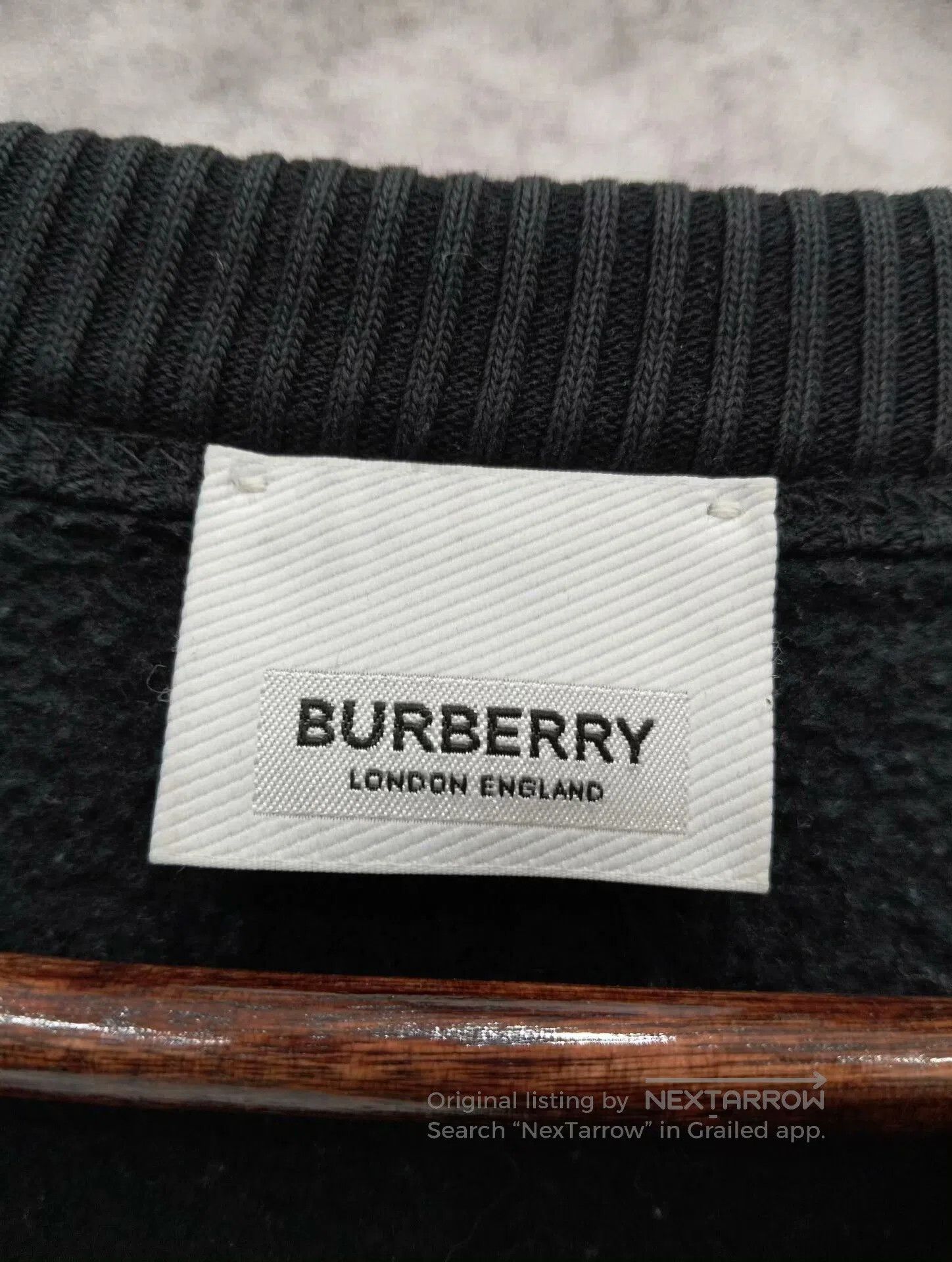 Burberry burberry black sweatshirt with logo patch. Size US M / EU 48-50 / 2 - 3 Thumbnail
