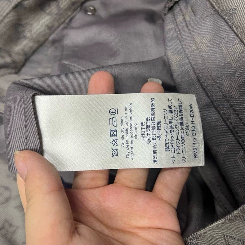 Louis Vuitton louis vuitton Grey Solid Full Print Straight Leg Casual Je Size US 34 / EU 50 - 5 Thumbnail