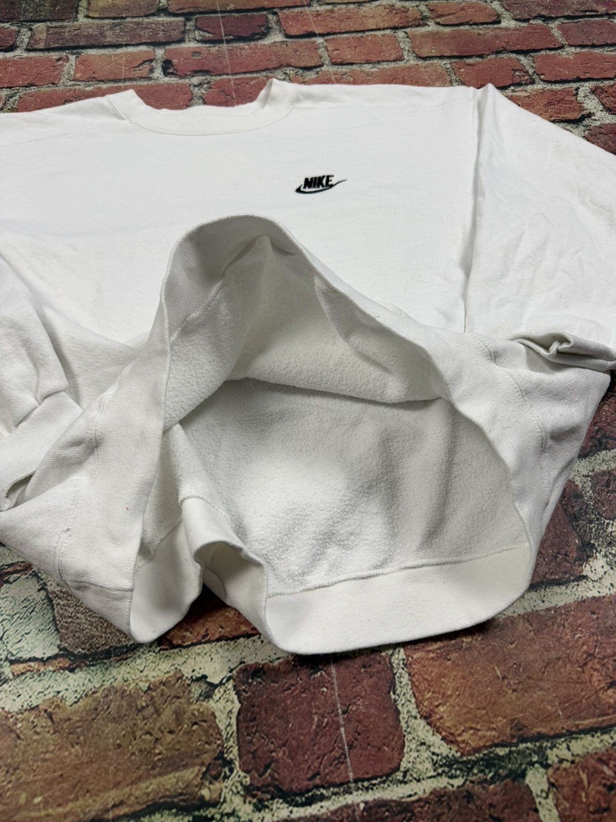 Nike Vintage Nike Mini Swoosh Spell Out Crewneck Sweatshirt 80s Size US L / EU 52-54 / 3 - 7 Thumbnail