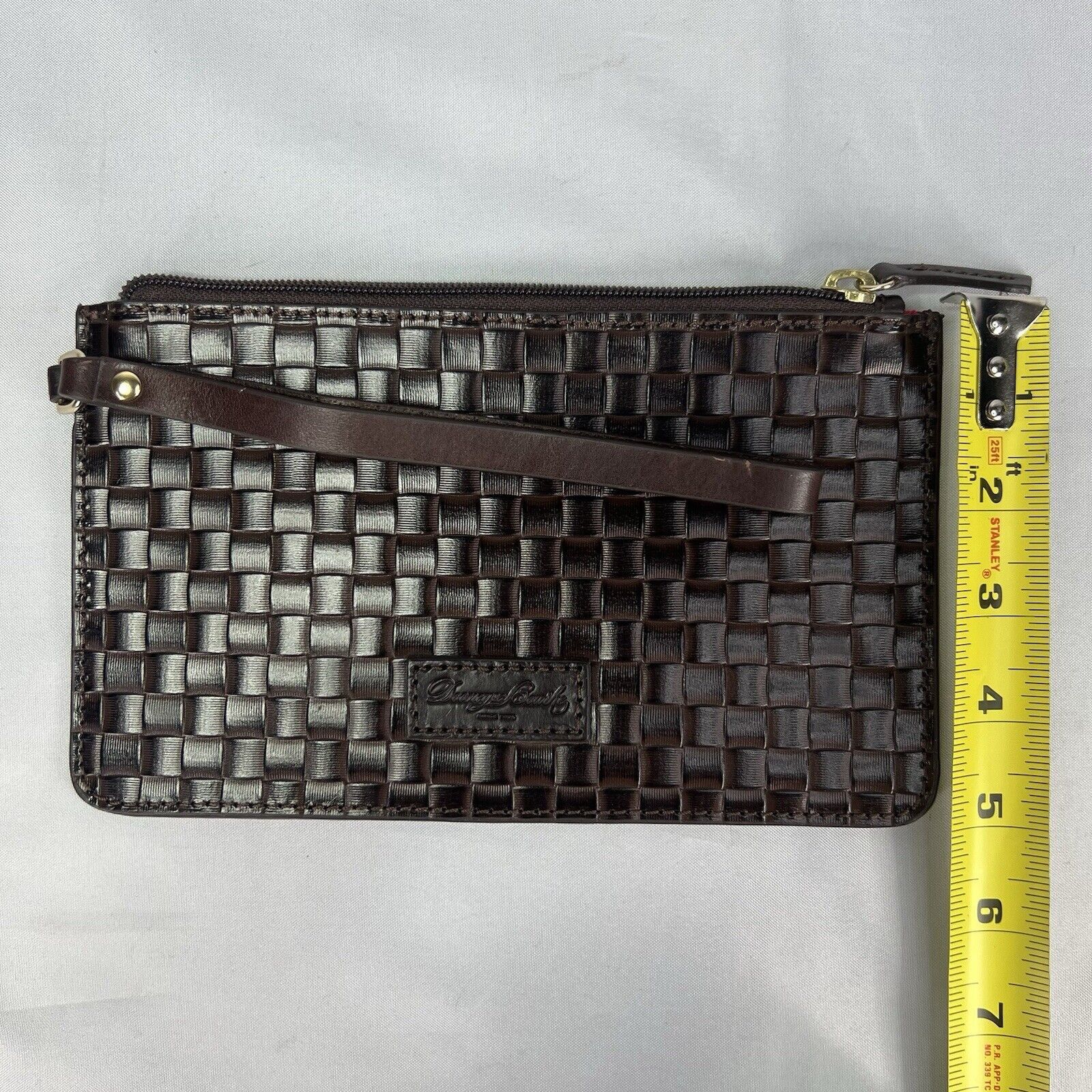Dooney & Bourke Dooney & Bourke Brown Woven Flat Leather Wristlet Wallet Size ONE SIZE - 6 Thumbnail