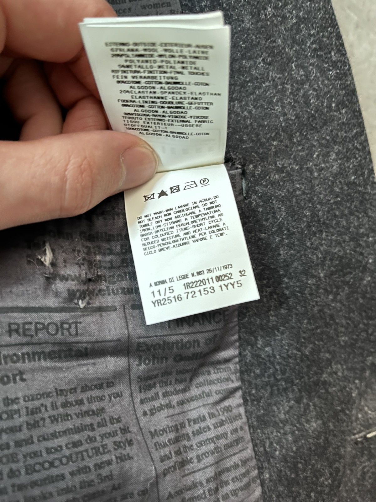 John Galliano John Galliano A/W 2011 wool grey blazer jacket newspaper Size US L / EU 52-54 / 3 - 17 Thumbnail