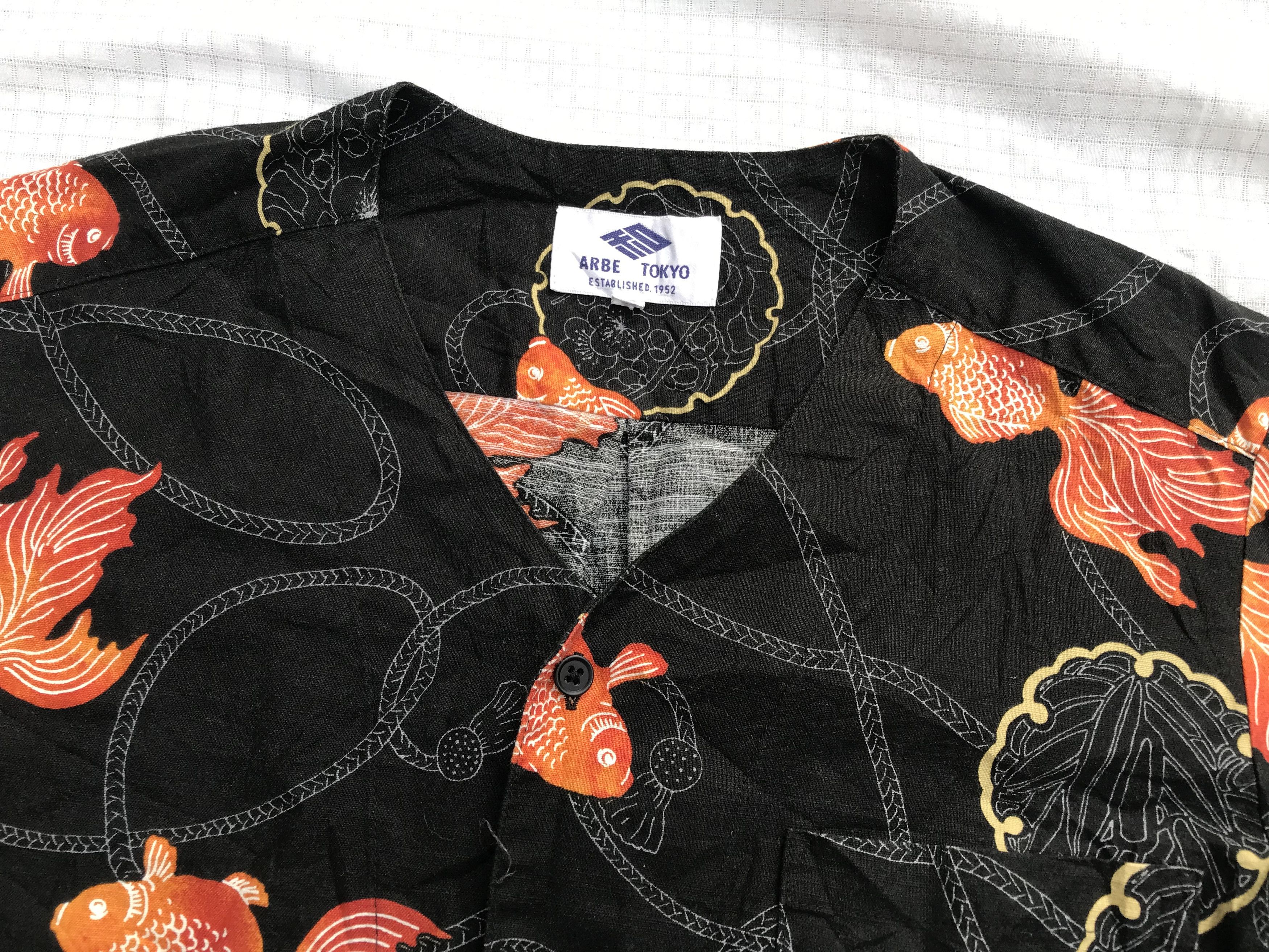 Japanese Brand (S108) Arbe Chitose Gold Fish 3/4 Sleeve Black V Neck Shirt Size US S / EU 44-46 / 1 - 3 Thumbnail