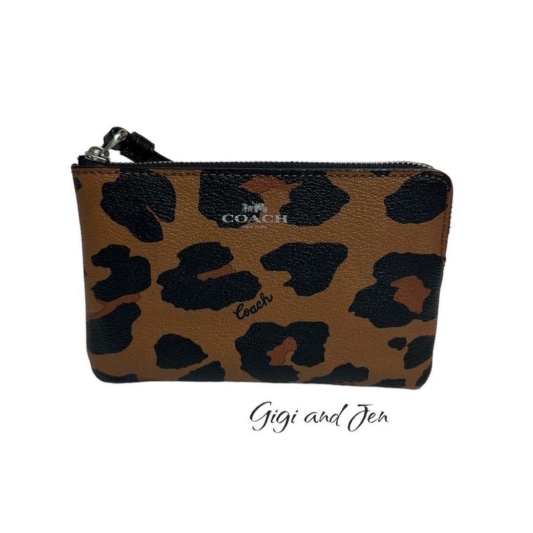 Coach corner zip Leopard orders Print wristlet