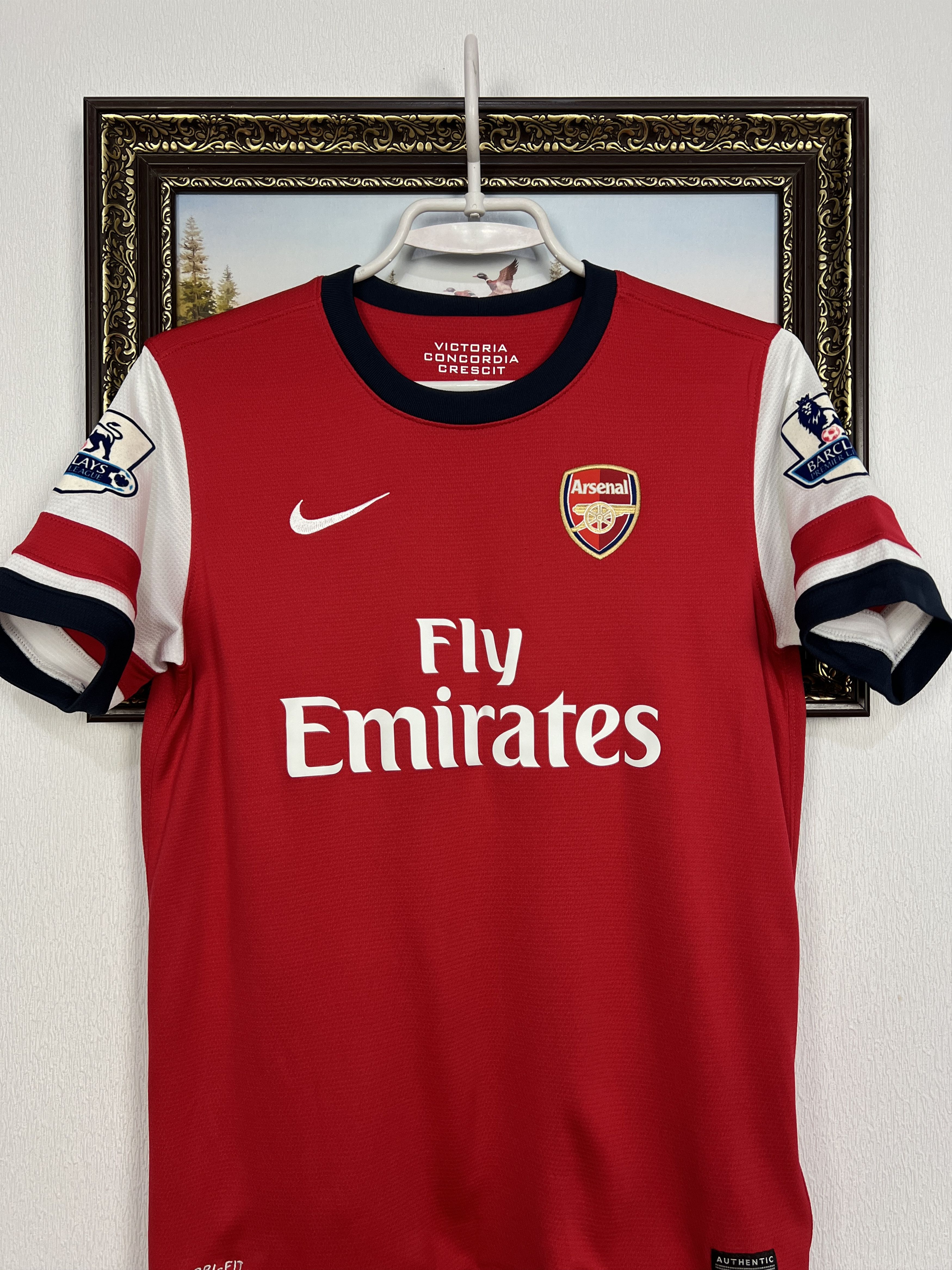 Nike Arsenal Home football shirt 2012 #5 Vermaelen Nike Boys 12 Size US XS / EU 42 / 0 - 2 Thumbnail