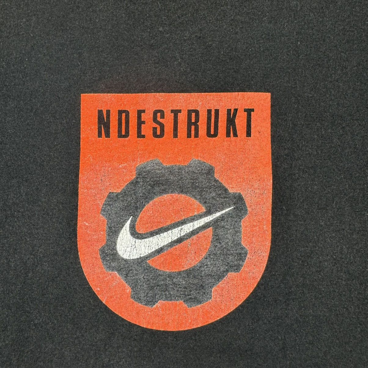 Nike Vintage Faded Nike Ndestrukt Centre Swoosh T-shirt Size US L / EU 52-54 / 3 - 6 Thumbnail