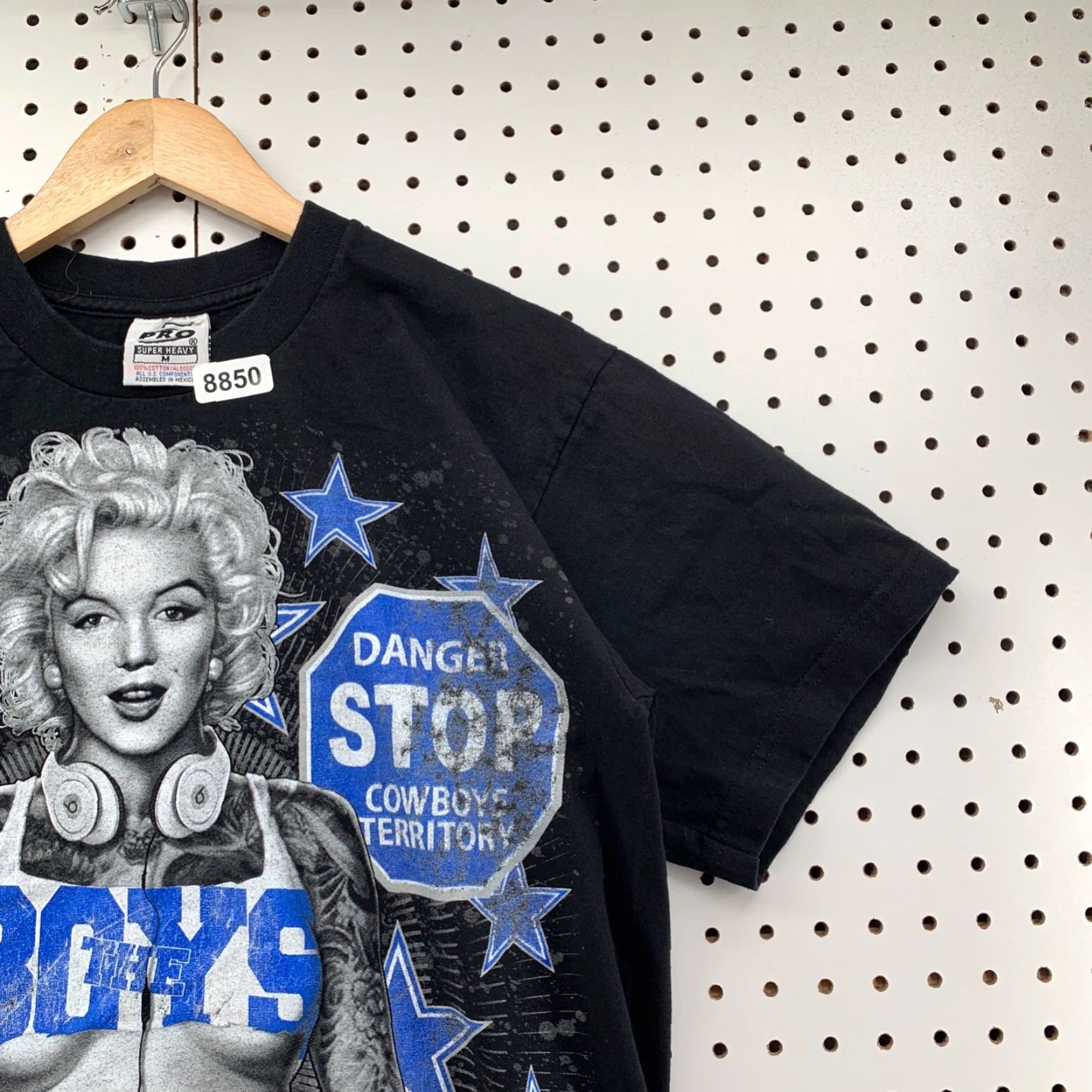 Vintage VINTAGE 5 Pro Marilyn Monroe Music T-Shirt Mens Medium Black Short Sleeve Crew Neck Size US M / EU 48-50 / 2 - 5 Thumbnail