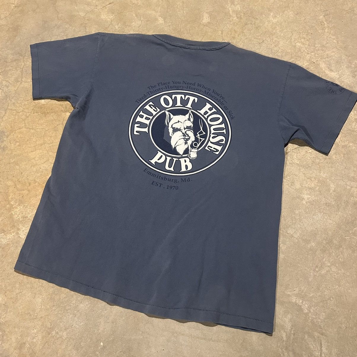 Vintage Vintage 1990s Sunfaded The Ott House Pub Bar Dog Tee Size US XL / EU 56 / 4 - 7 Thumbnail
