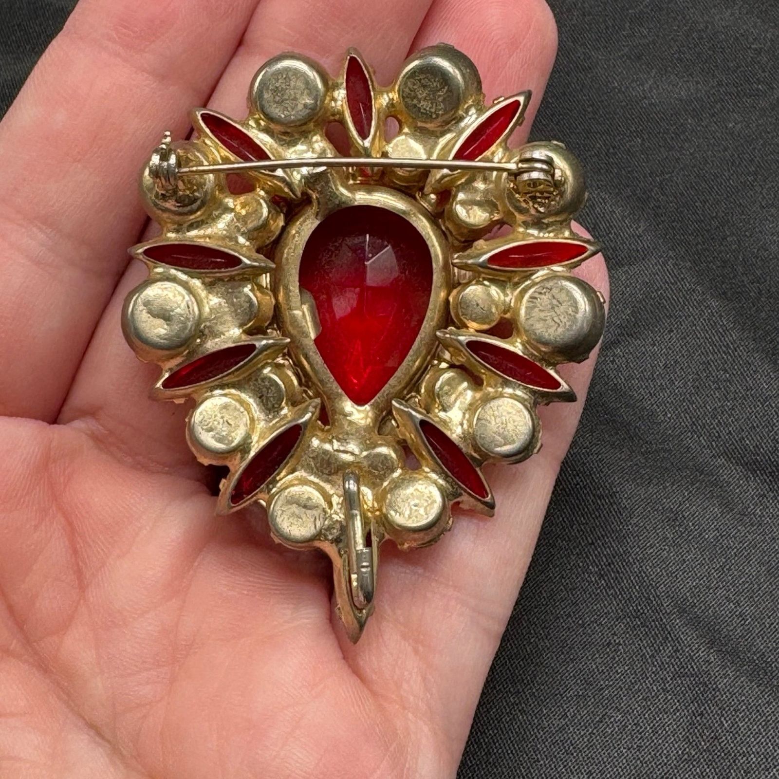 NBDN Nobrandedon VTG rare! Juliana red crystal brooch Size ONE SIZE - 3 Thumbnail
