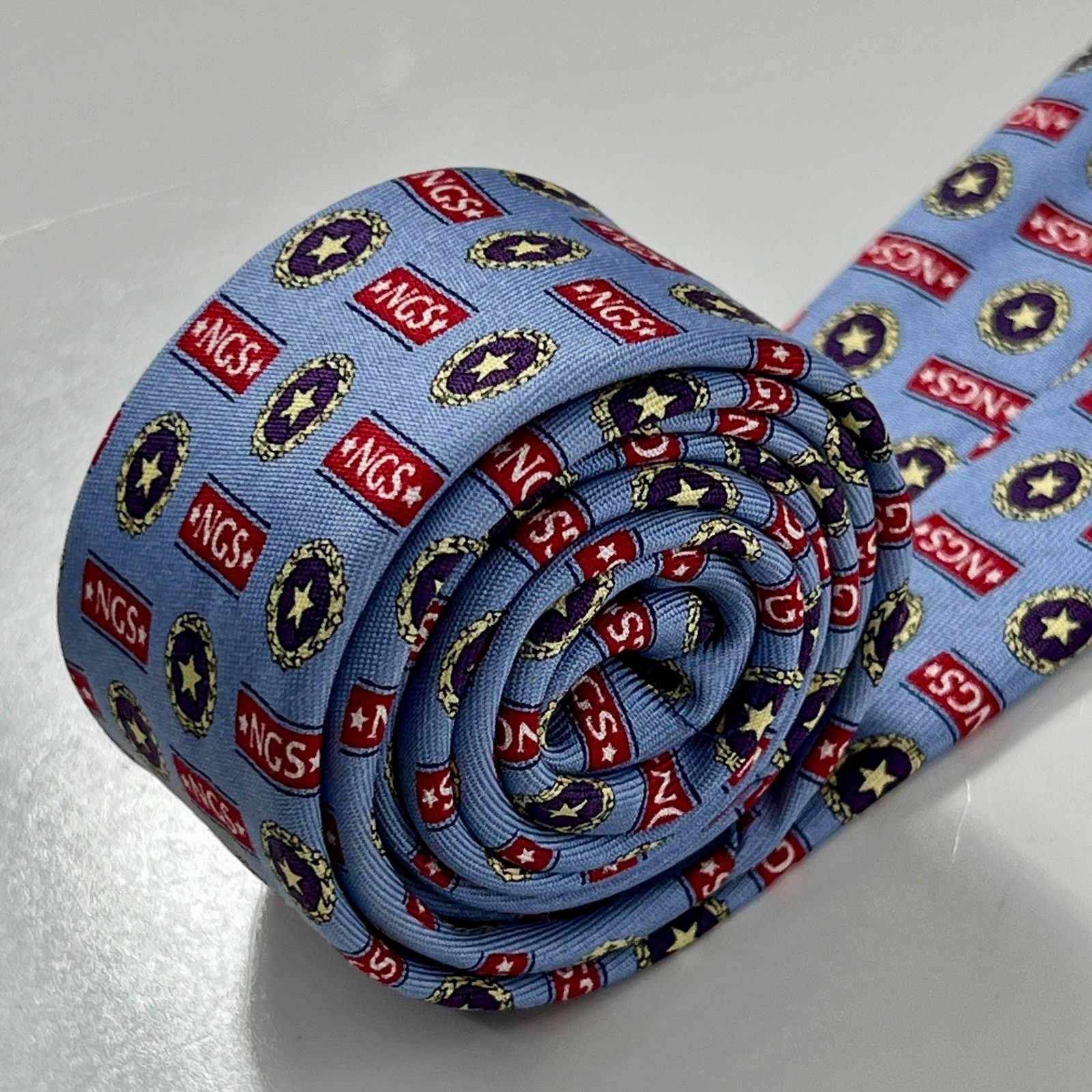 Vineyard Vines Vineyard Vines Men's Tie NGS Blue Red 100% Silk Necktie Size ONE SIZE - 8 Thumbnail