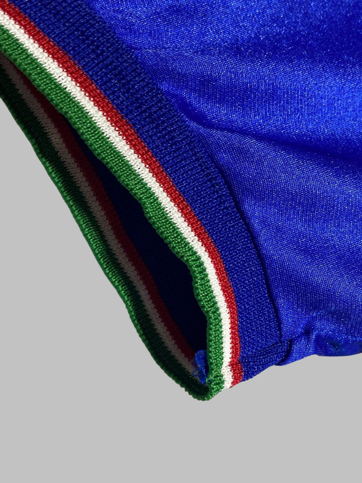 Diadora Vintage 80s Italy National Team Football Shirt Jeraey Blue Size US L / EU 52-54 / 3 - 8 Thumbnail