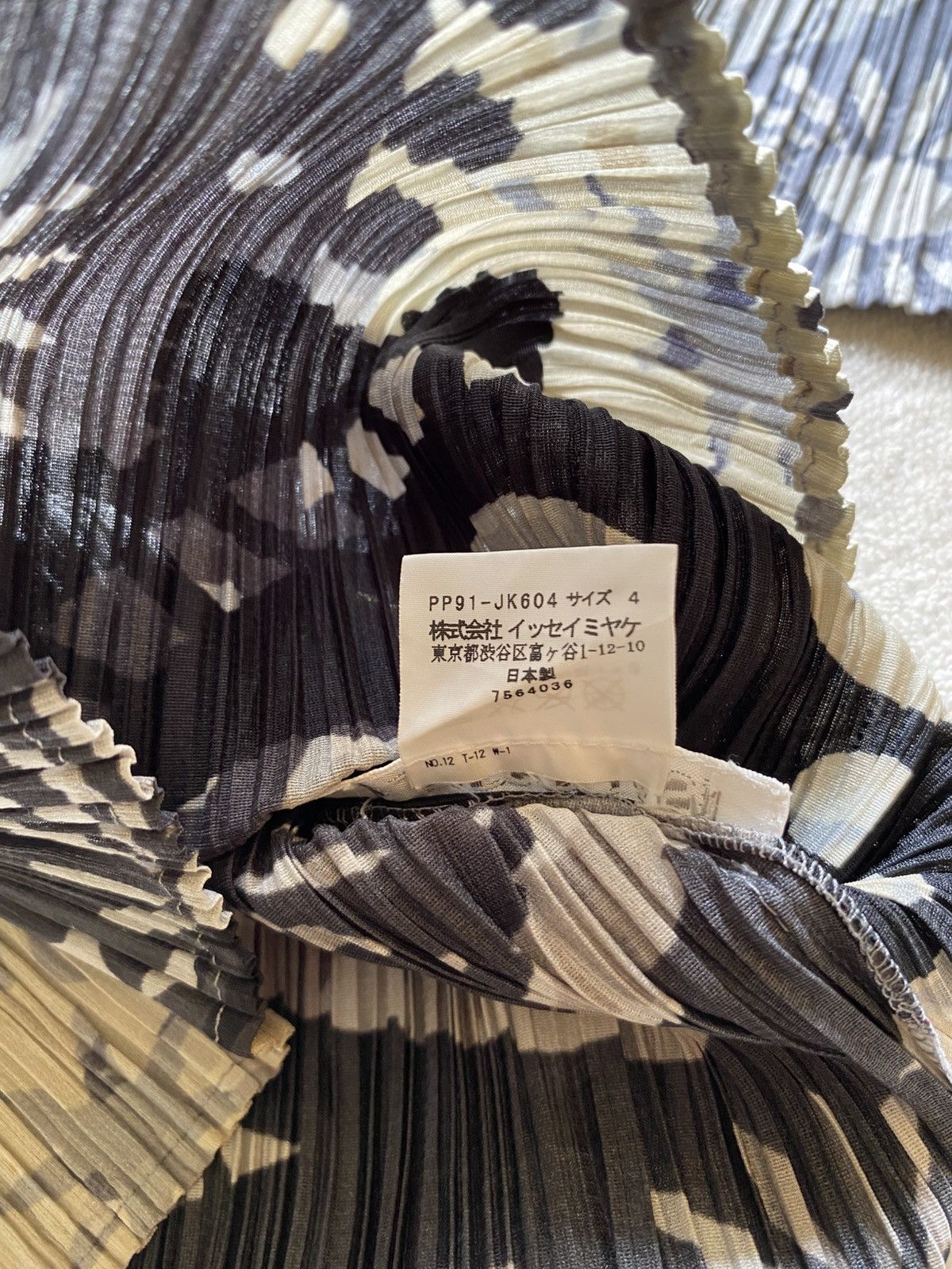 Pleats Please Issey Miyake PLEATS PLEASE ISSEY MIYAKE BLOUSES ART VINTAGE Size M / US 6-8 / IT 42-44 - 5 Thumbnail
