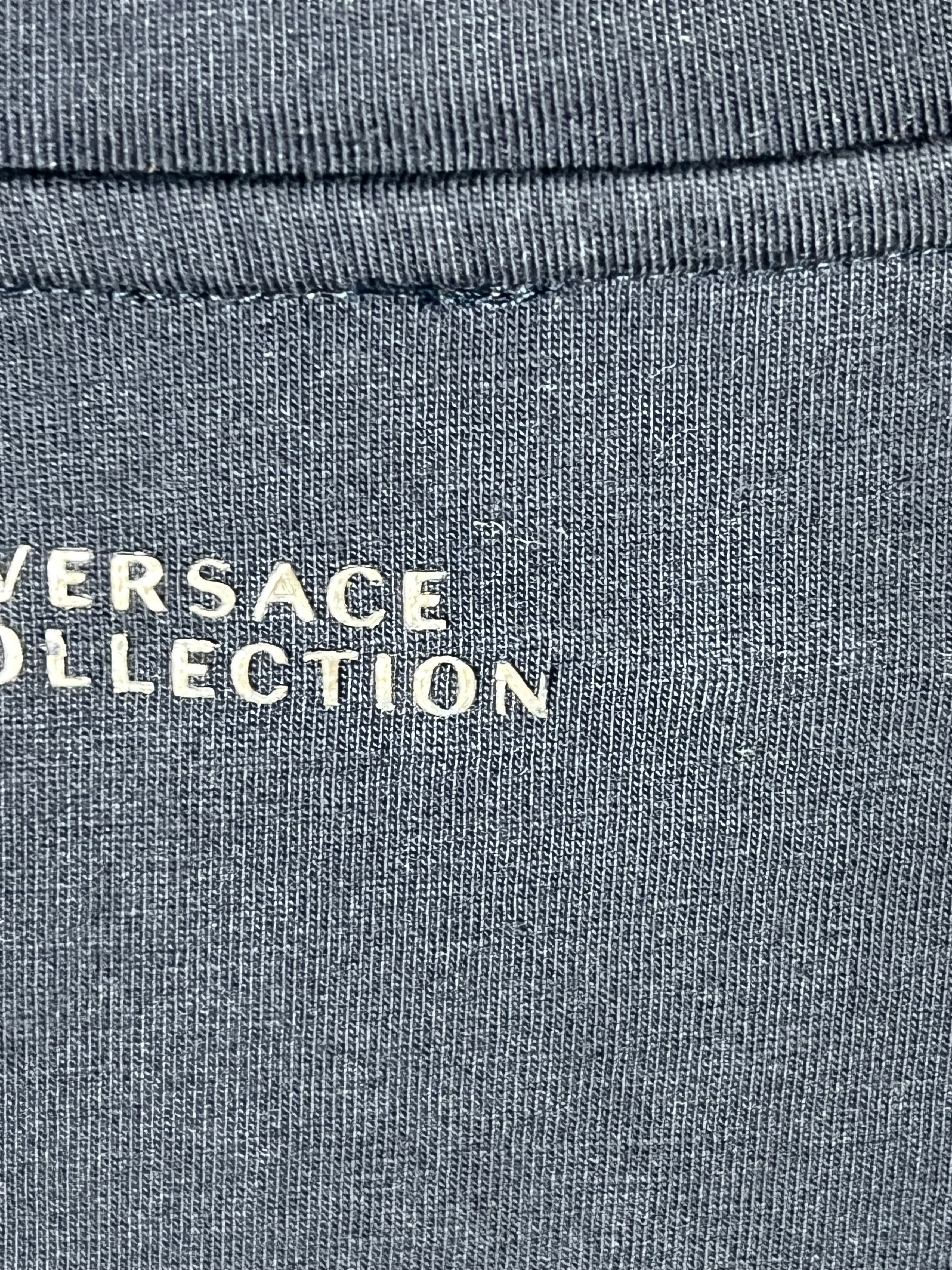 Versace Vintage streetwear y2k luxury designer Versace t-shirt Size US L / EU 52-54 / 3 - 8 Thumbnail