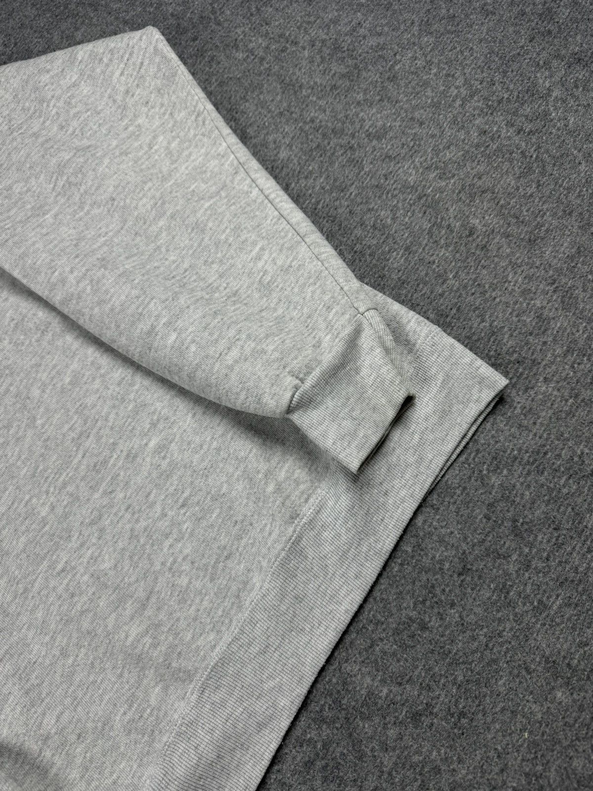 Universal Studios × Vintage Vintage 90s Universal Studios Crewneck Sweatshirt Spellout Size US L / EU 52-54 / 3 - 3 Thumbnail