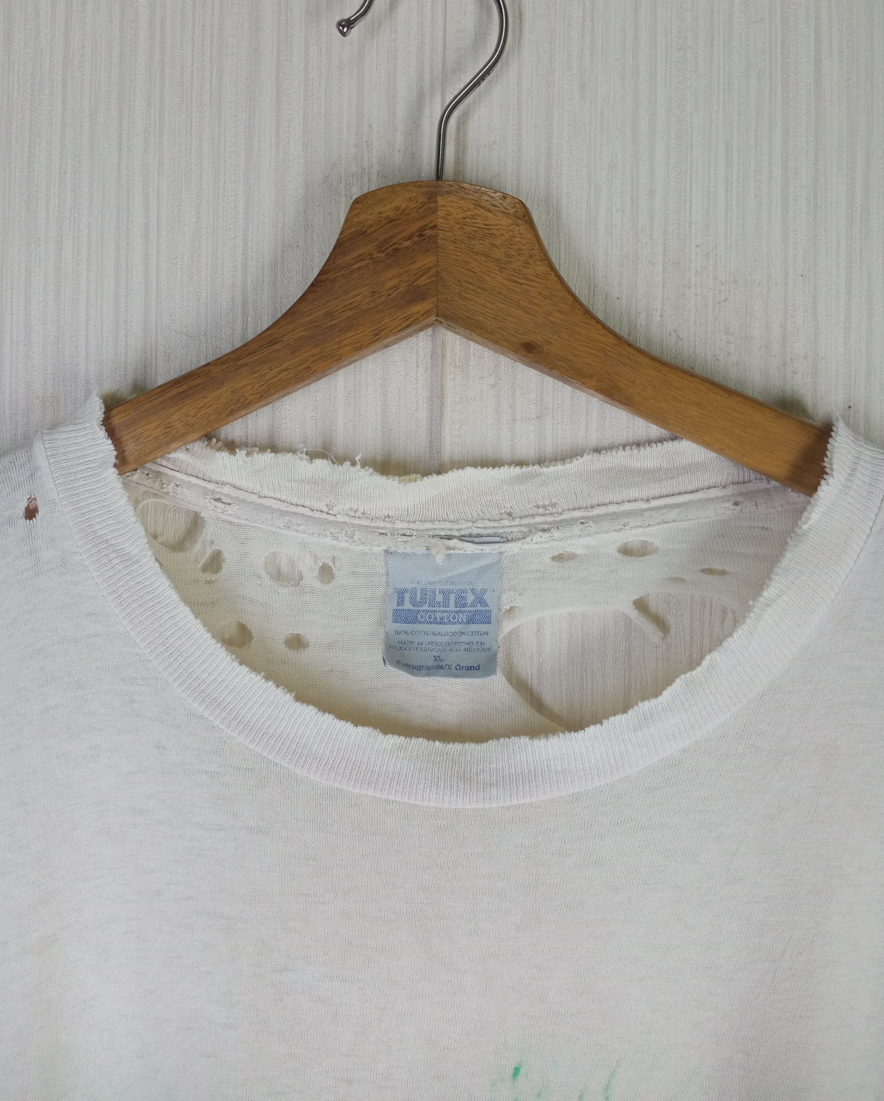 Band Tees Very Rare Vintage Thrashed Faded Poison 2000 Tour Tshirt Size US XL / EU 56 / 4 - 10 Thumbnail
