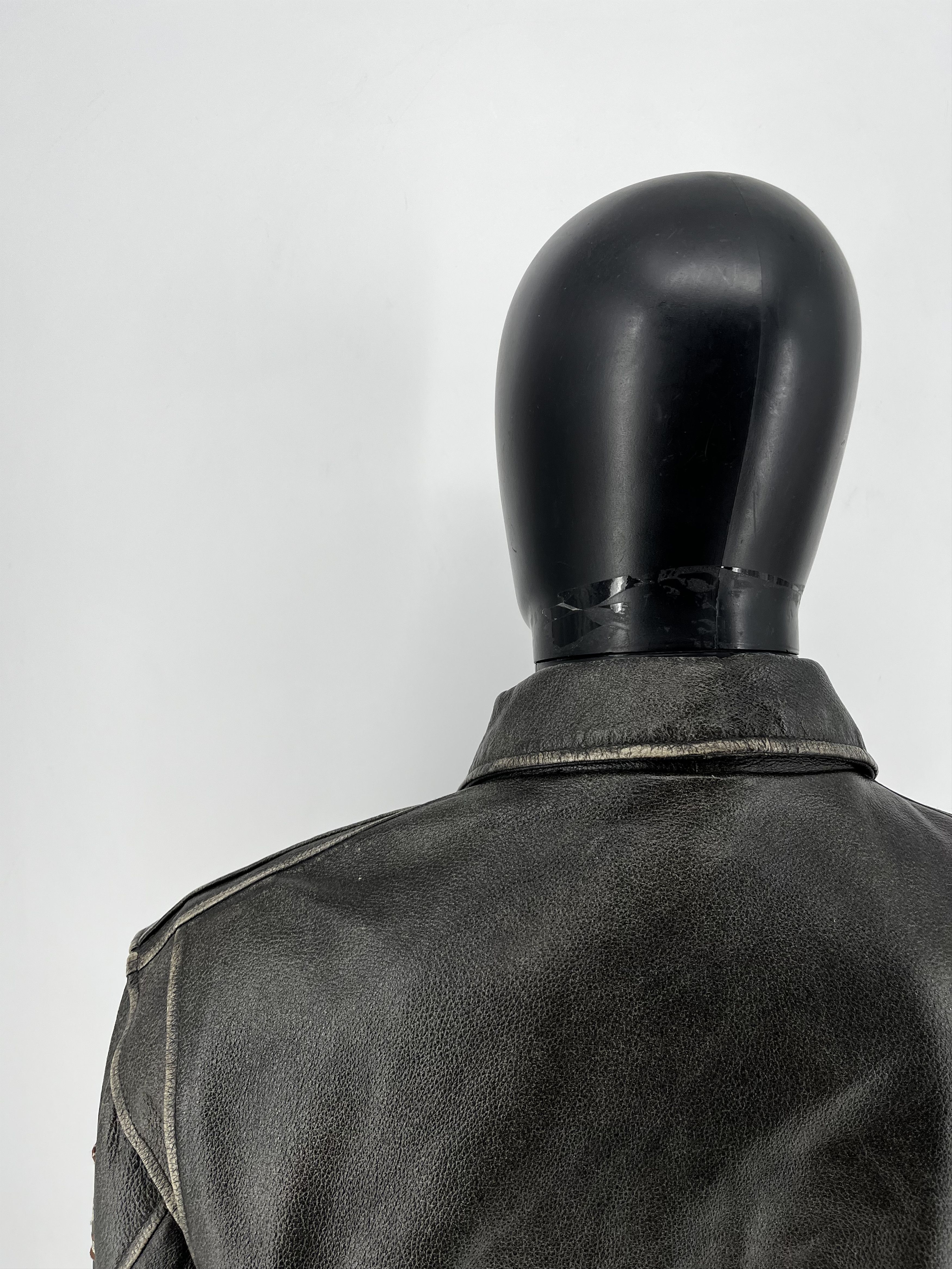 Leather Explorer Vtg Leather Bomber Jacket – Distressed Patina 90s Size US XXL / EU 58 / 5 - 12 Thumbnail