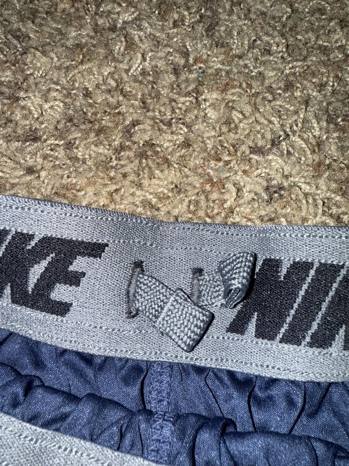 Nike Nike Big Kid’s (Boy’s) Team Fly Dri-fit Training Basketball Shorts Size US 26 / EU 42 - 5 Thumbnail
