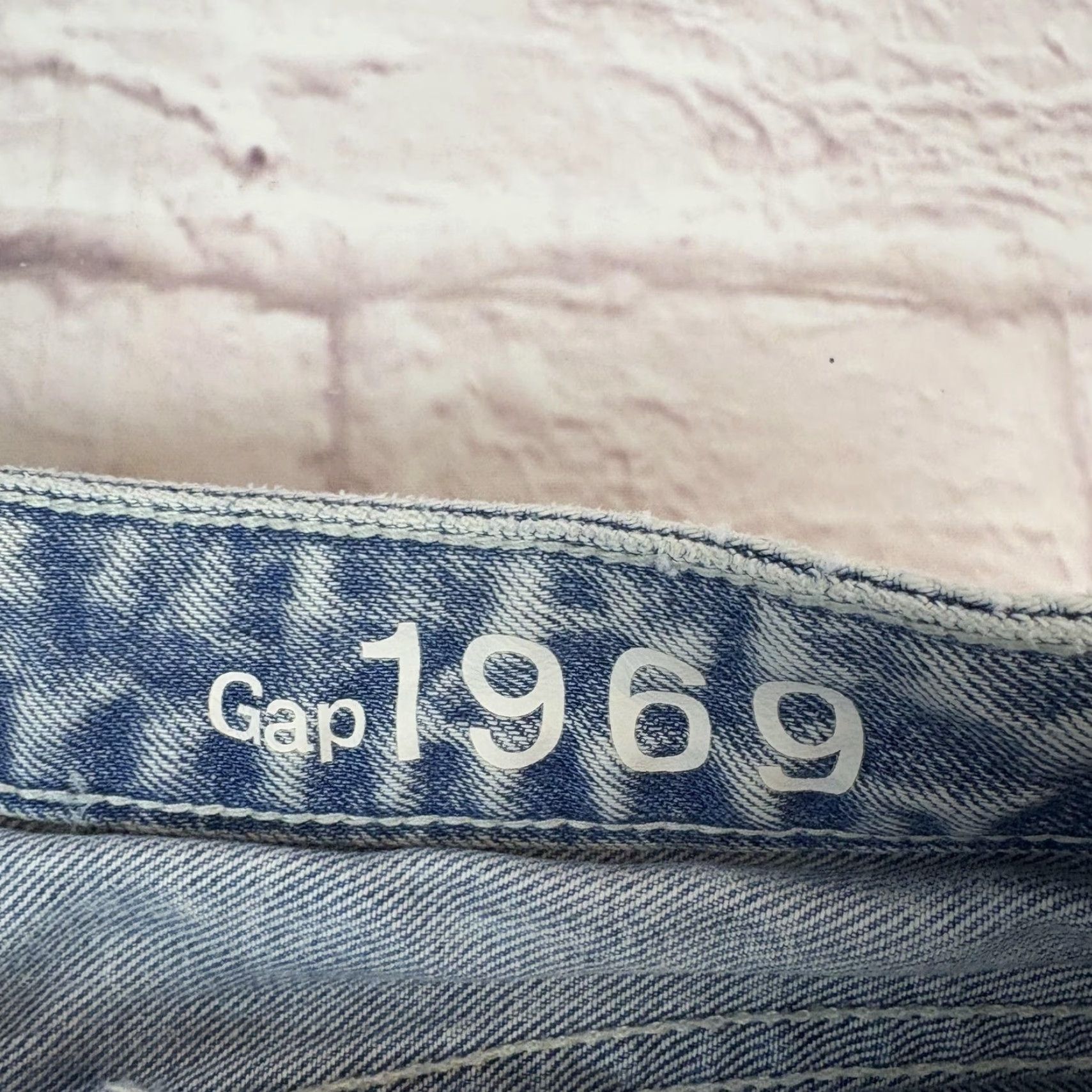 Gap Gap 1969 Denim Shorts Womens 27 Blue Slim Cut-Off Distressed Frayed Raw Hem Varied? Size 27" / US 4 / IT 40 - 4 Thumbnail