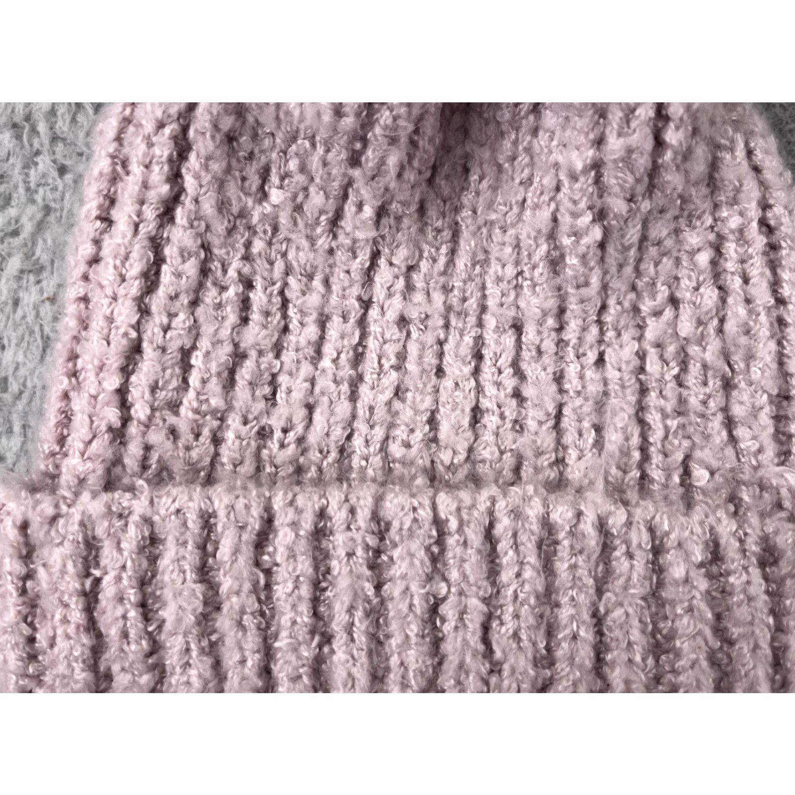 Vintage Aéropostale Beanie Hat Womens One Size Pink Knit Acrylic Faux Fur Pom Size ONE SIZE - 2 Thumbnail